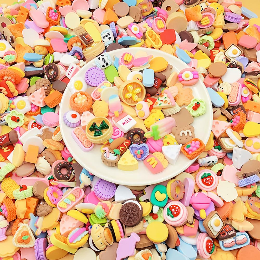 200PCS Resin Charms Making,Random Assorted Resin Flatback Charms Flatback Resin Cabochons for Scrapbooking Jewelry Making Hair Clip Cell Phone Case (Random Style)