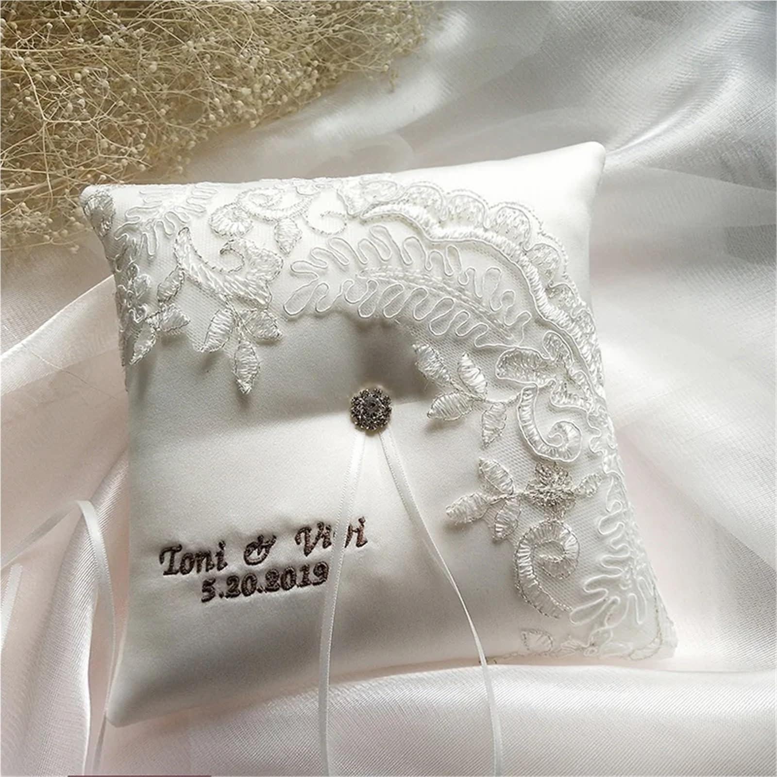 Cuscino Fedi Nuziali Cuscino for anello con nomi e date personalizzati, decorazione for feste, cuscini for anello nuziale, forniture for San Valentino, diverse dimensioni(20 x20cm)