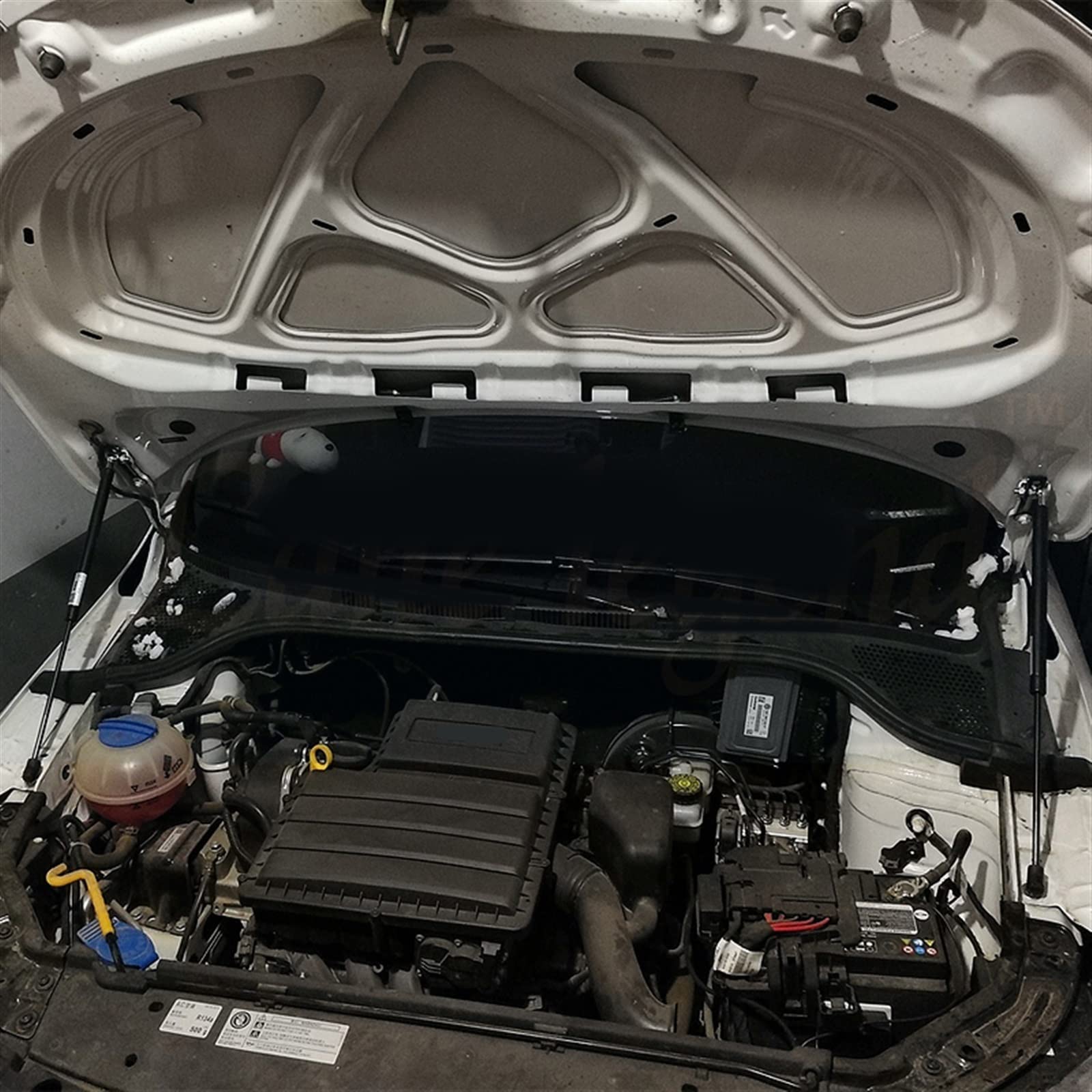 Repuesto para capó de coche Rapid 2013-2019, amortiguador de gas, soporte de elevación, soporte hidráulico de barra hidráulica