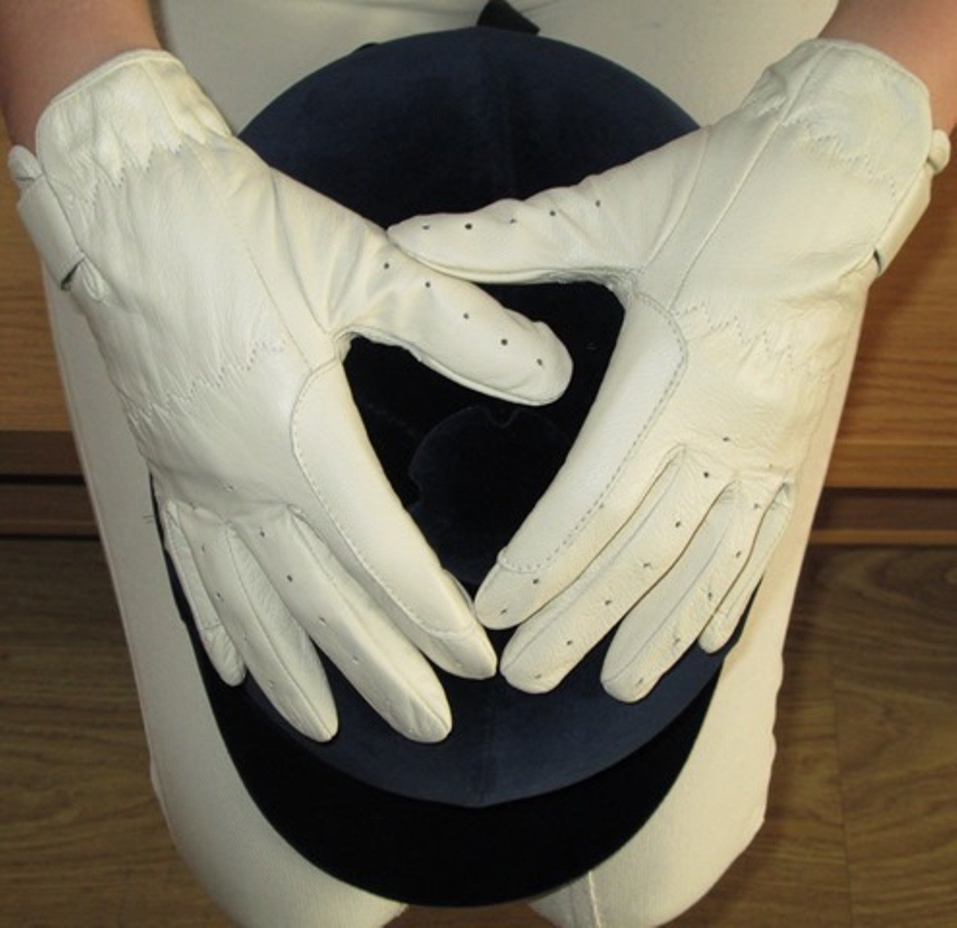 Hands On Equestrian Ladies Dressage Gloves Horse Riding White or Cream (Cream, Medium)