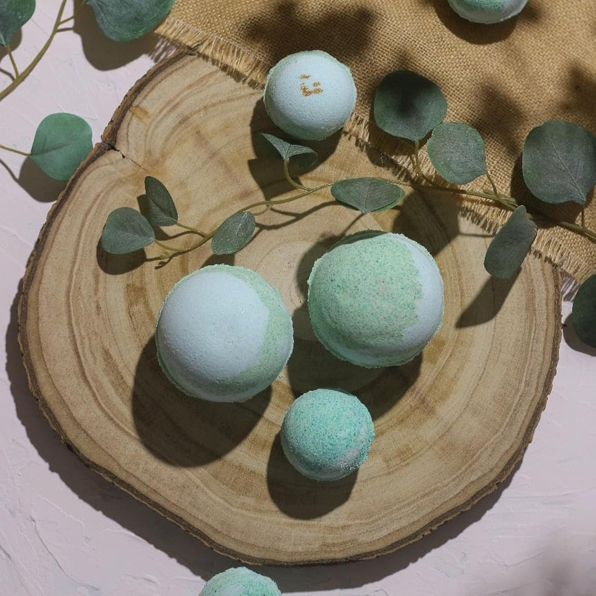Bath Bomb, Spherical Shape for Relaxing Experience