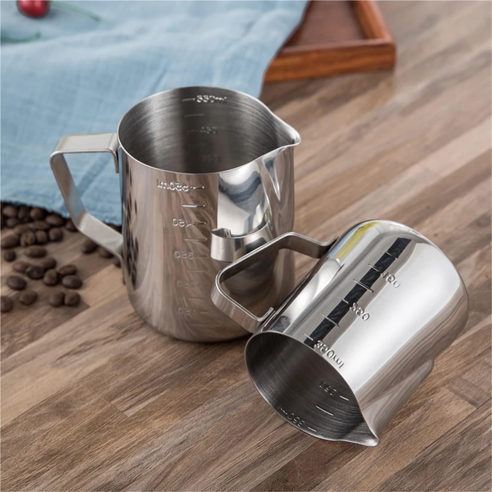 Jarra Para Espumar Leche Jarra de espuma de leche de 350/600/900ml, taza de café Espresso de acero inoxidable, jarra de espuma de Barista con boca afilada, accesorios for cocina y cafetería(900ml)