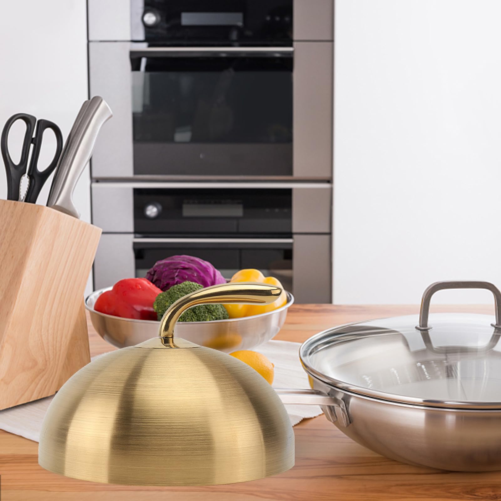 TOPPERFUN Steakabdeckung Zentrale Wärmeverteilung Edelstahl 20cm mit Griff Robuste Plancha Abdeckung Goldfarbener Steakdeckel für Grill und Outdoorküche