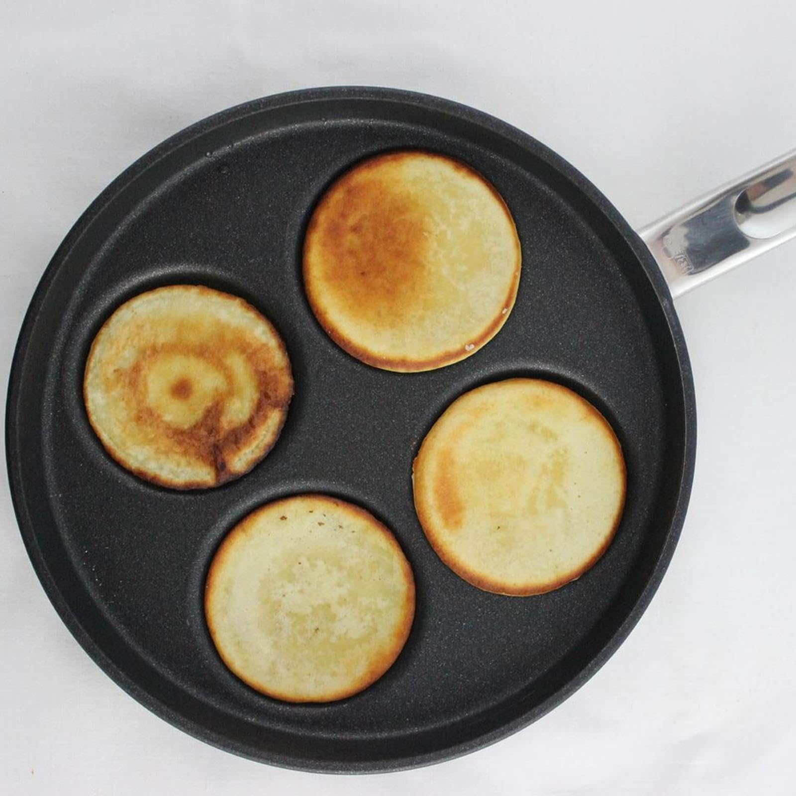 BAF Eierpfanne Induktion 26 cm mit Glasdeckel - Pancake Pfanne mit 4 runden Formen je Ø 8 cm - Aluminiumguss antihaftbeschichtet - für alle Herdarten - Made in Germany