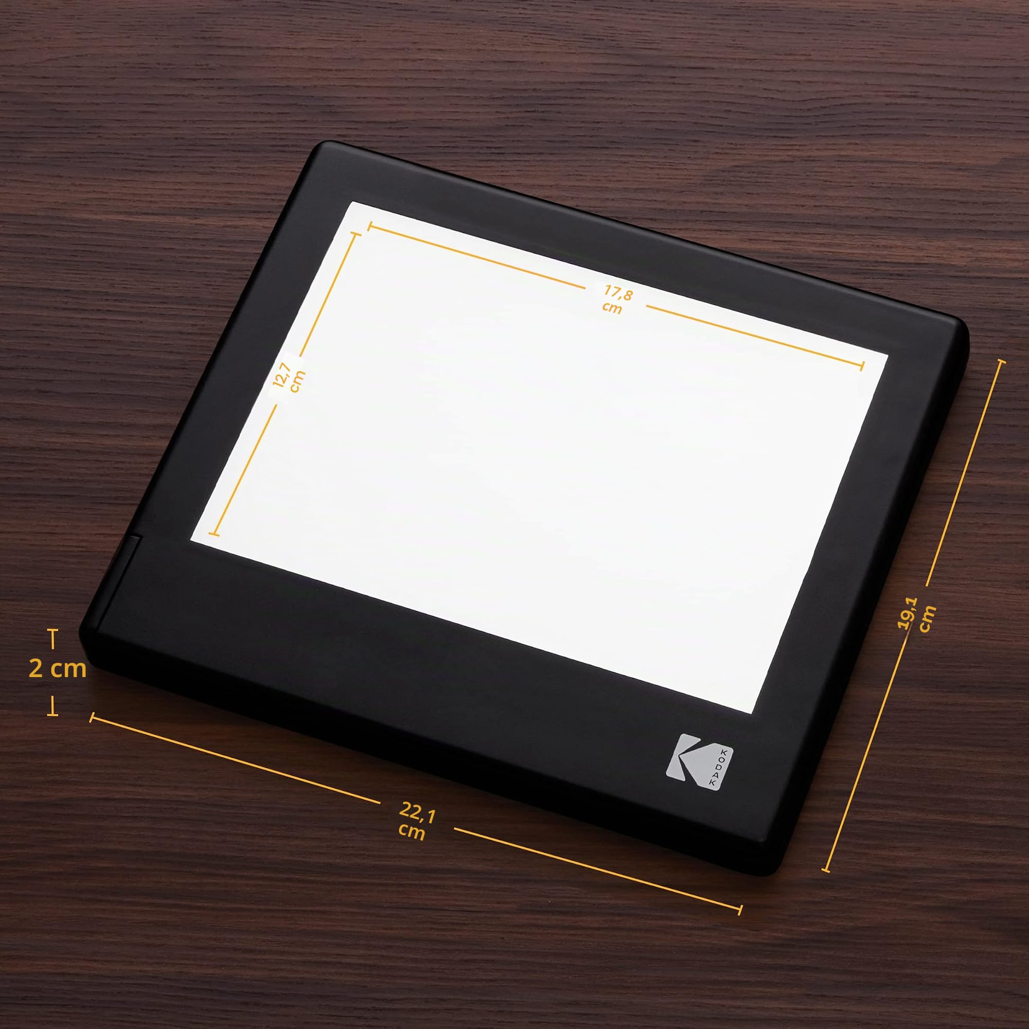 KODAK Boîte à lumière LED 17,8 x 12,7 cm pour négatifs, diapositives et films | Panneau lumineux pour visualiser et numériser des photos, dessin de tatouage, esquisse d'artiste, pochoir