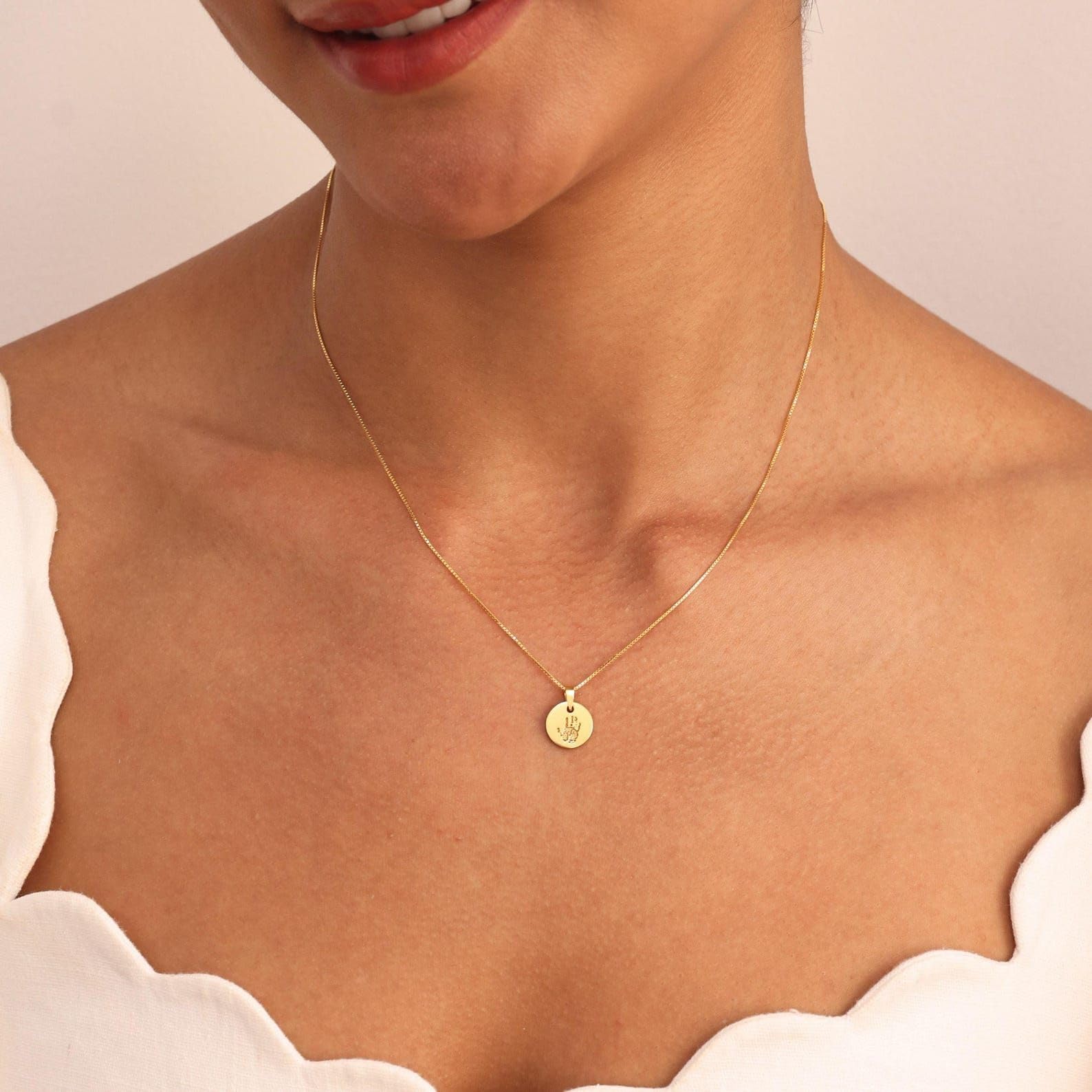 Mini círculo colgante huella del pie Collar plata de ley 925 bebé huella de la mano collares Día de la madre hechos a mano