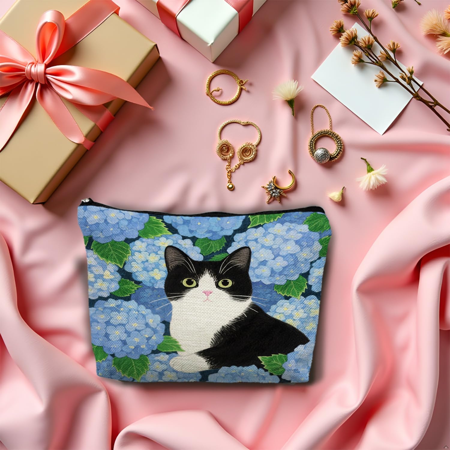 Blue Hydrangea Flower Tuxedo Cat Makeup Cosmetic Bag for Women, Tuxedo Cat Gifts for Women, Cottagecore Green and Blue Floral Kitten Portable Travel Toiletry Bag Zipper Makeup Pouch image 5