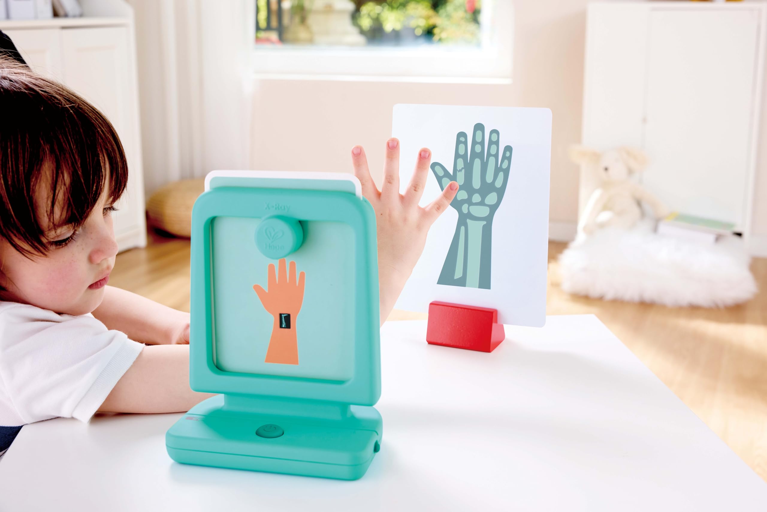 Hape | Jeux en Bois pour Enfants | Trousse de médecin avec Instruments interactifs
