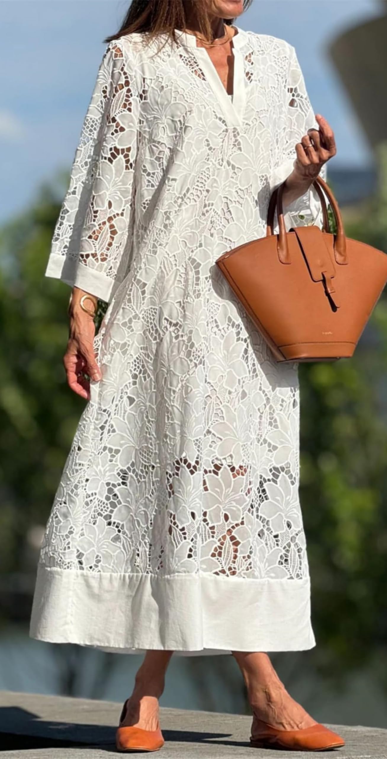 Abito da donna elegante in pizzo bianco con scollo a V maxi abito a due pezzi casual sciolto boho scava fuori all'uncinetto con abito sottoveste in raso