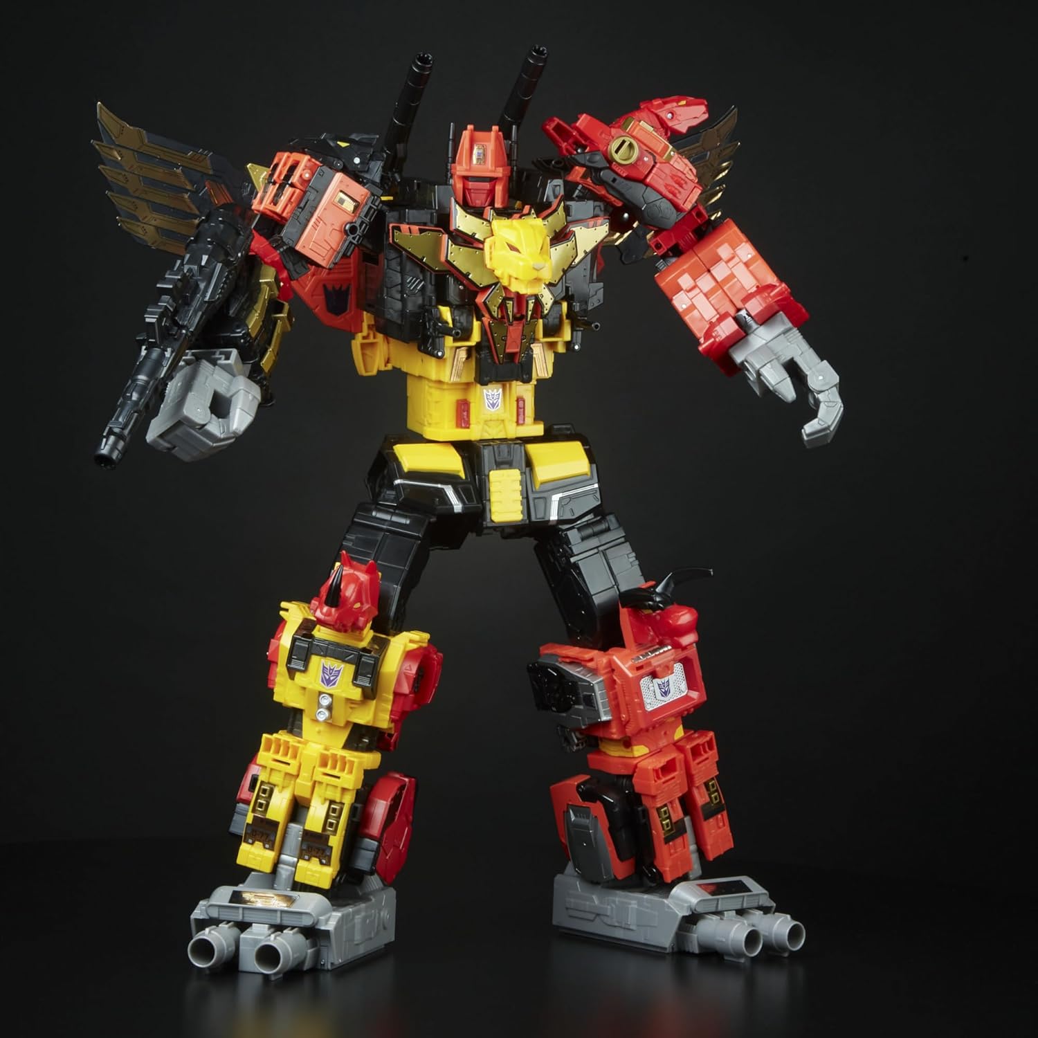 Transformers Power of the Primes Titan Class Predaking Combiner Action Figure Set