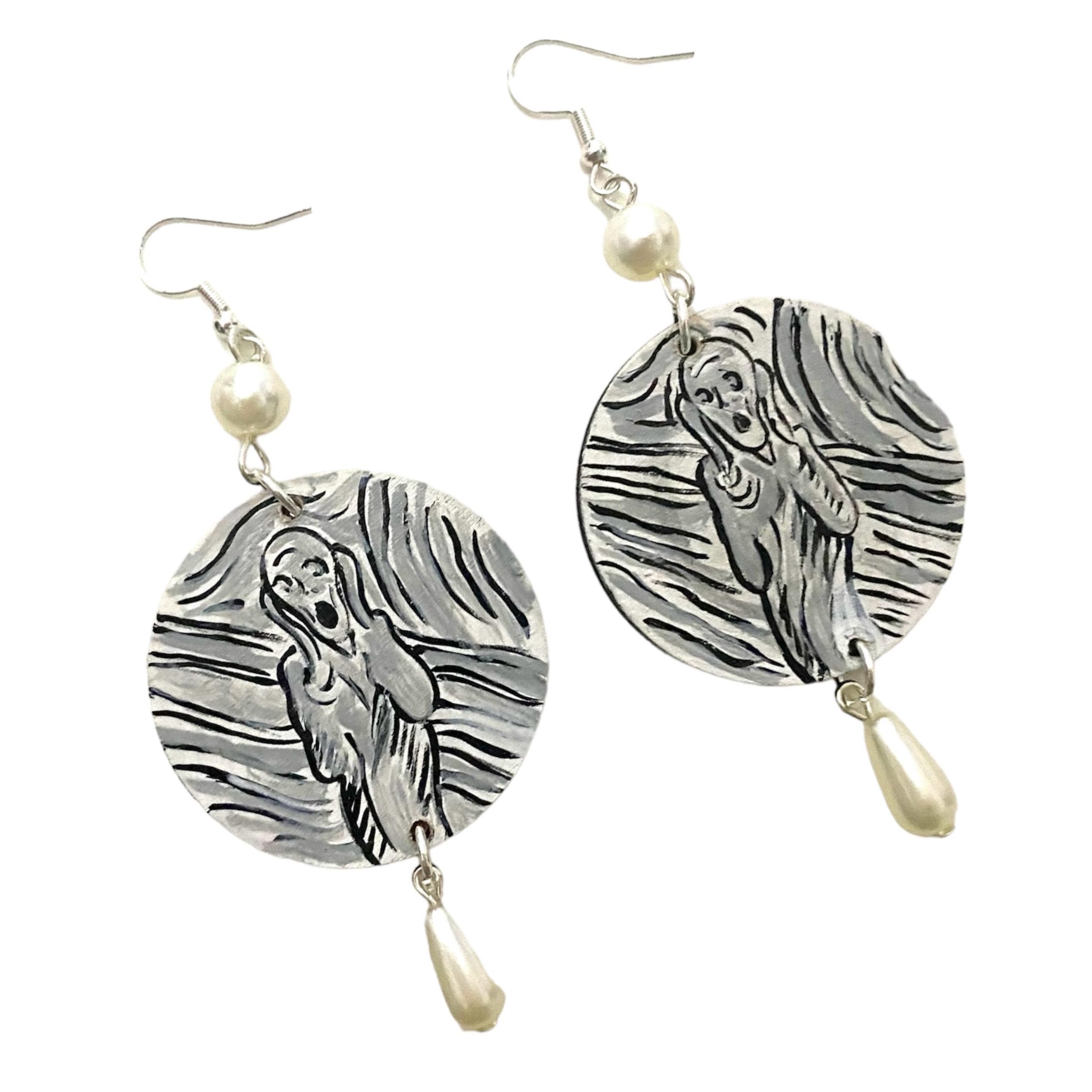 Boucles d'oreilles peintes à la main - LE CRI DE MUNCH CARTOON NOIR ET BLANC - Boucles d'oreilles pour femme, Bijoux en bois peint, Crochet en argent, Made in Italy, Bijoux, Artisanat