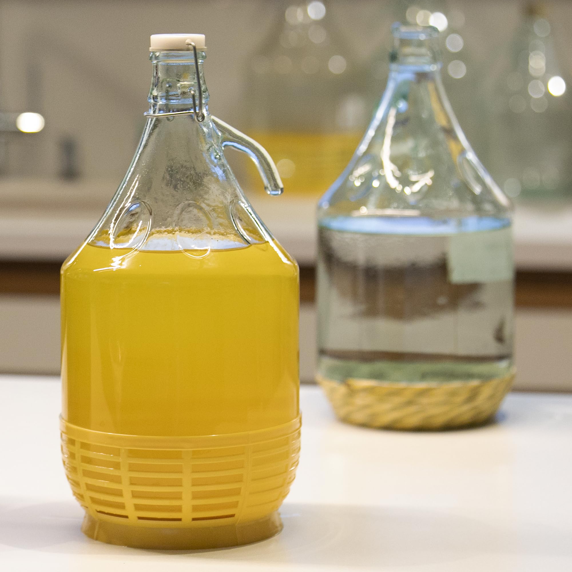 lilawelt24 6 x 5L Glasballon (Gallone) mit Bügelverschluss, Henkel & Kunststoffkorb - Glasflasche für Wein, Gärung, Saft, Likör & Einmachen