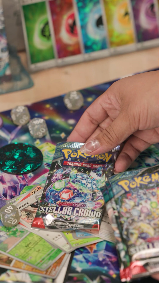 Amazon.com: Pokémon TCG: Terapagos ex Ultra-Premium Collection : Toys &  Games