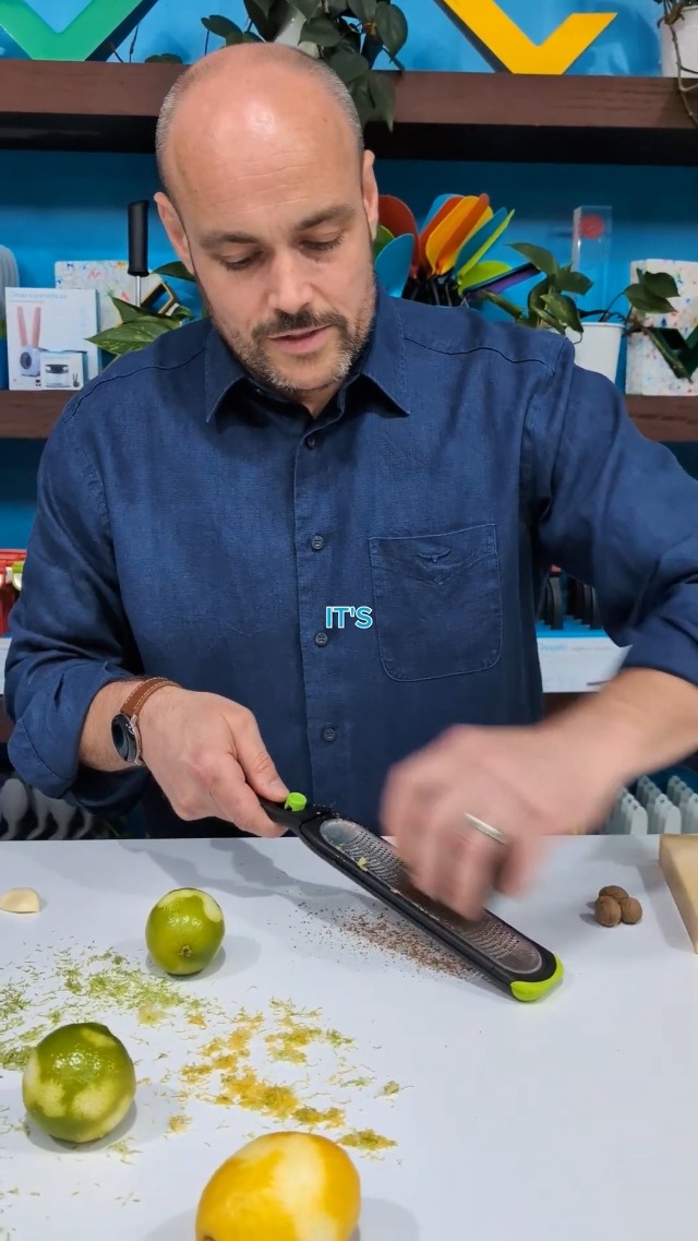 レゼ　プチっとのります　グリグラ　ぬーどるストッパー　ボム　vibration Amazon.com: Dreamfarm Ozest Self-Cleaning POP-Button Zester for