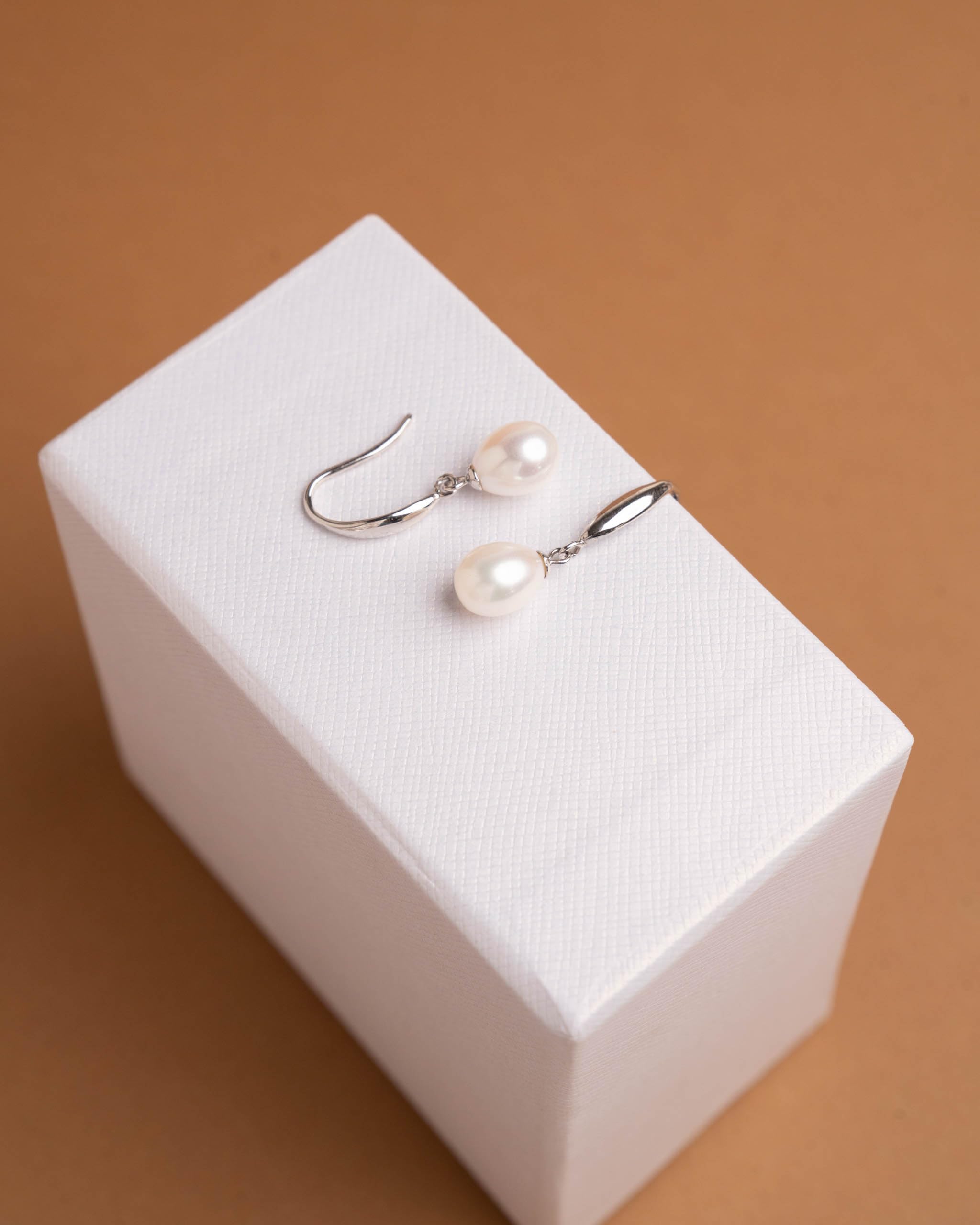 Orecchini di perle da donna Perle coltivate d'acqua dolce a forma di goccia di SECRET & YOU | Argento 925 rodiato.