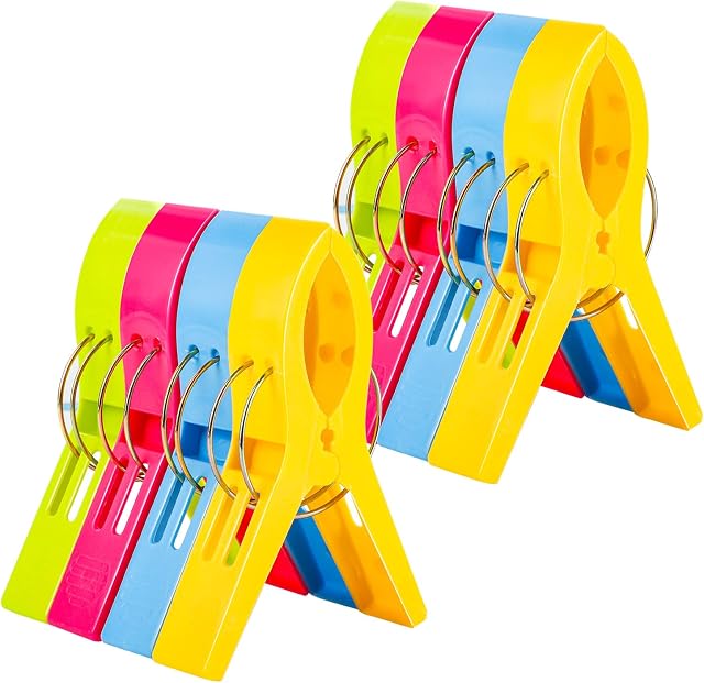 8 Pcs Beach Towel Clips, Plastic Hanging Pegs Large Laundry Clip Multipack Quilt Clips Towel Pegs for Sun Loungers Sunbeds Pool Chairs Laundry