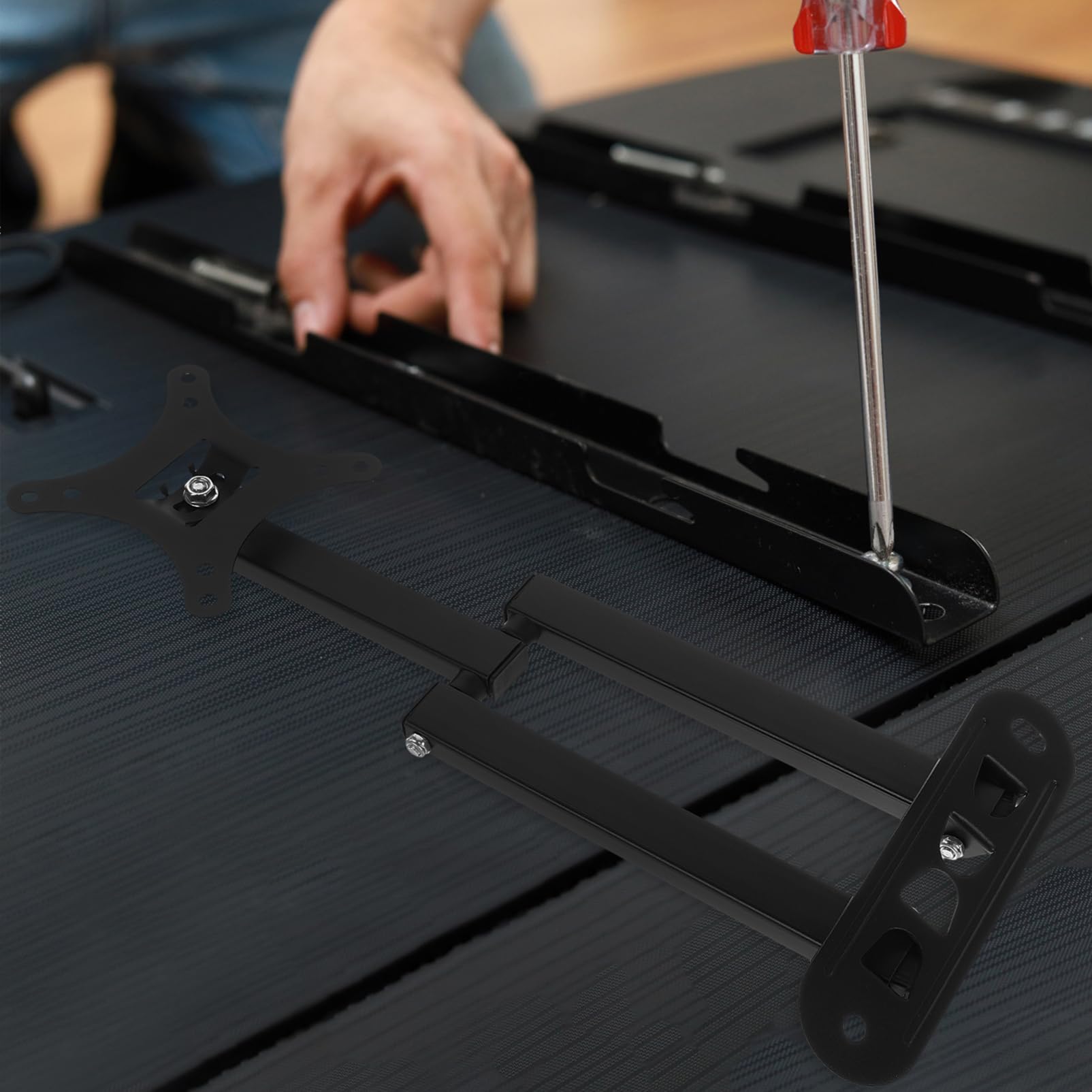 LALAFINA Supporto da Parete Tv e Monitor Lcd con Rotazione 360° Braccio Estensibile Staffa Ultra Sottile per LED Tv e Schermi da Computer