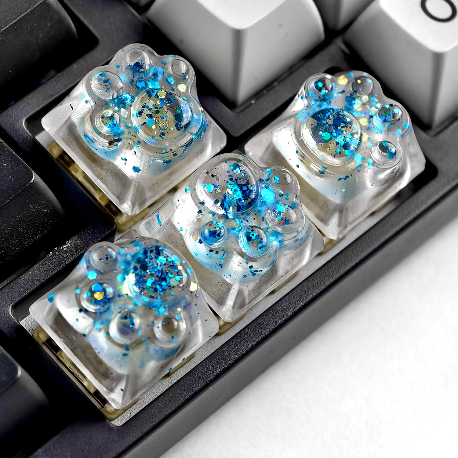 Artisan Resin Keycap Cute Paw Cat - 1U OEM Profile Aesthetic Keycap