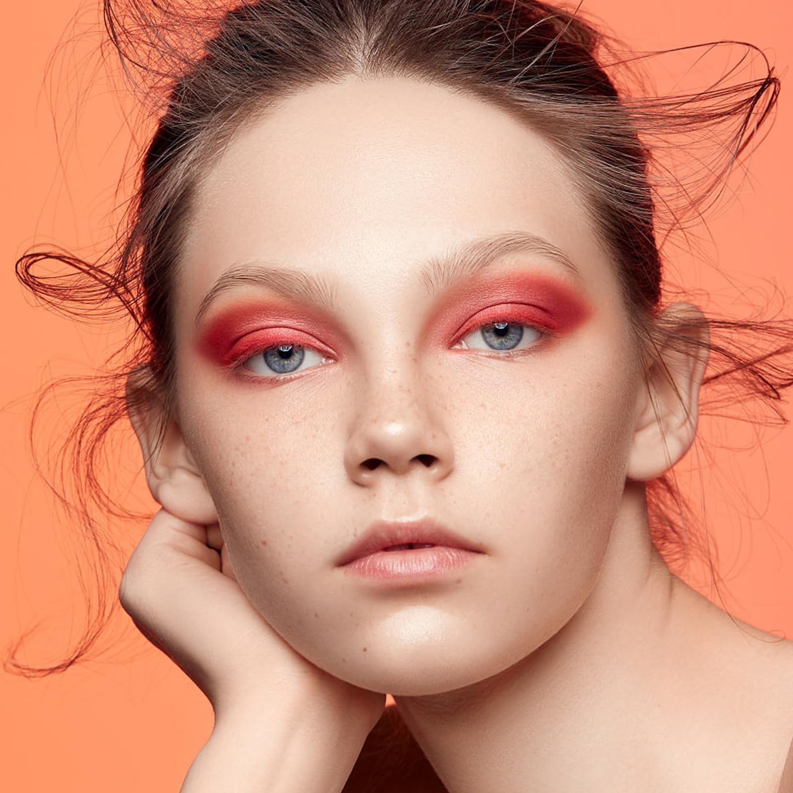 Erinde Palette de fards à paupières rouge uni, tons nudes mats, waterproof, haute pigmentation et longue durée