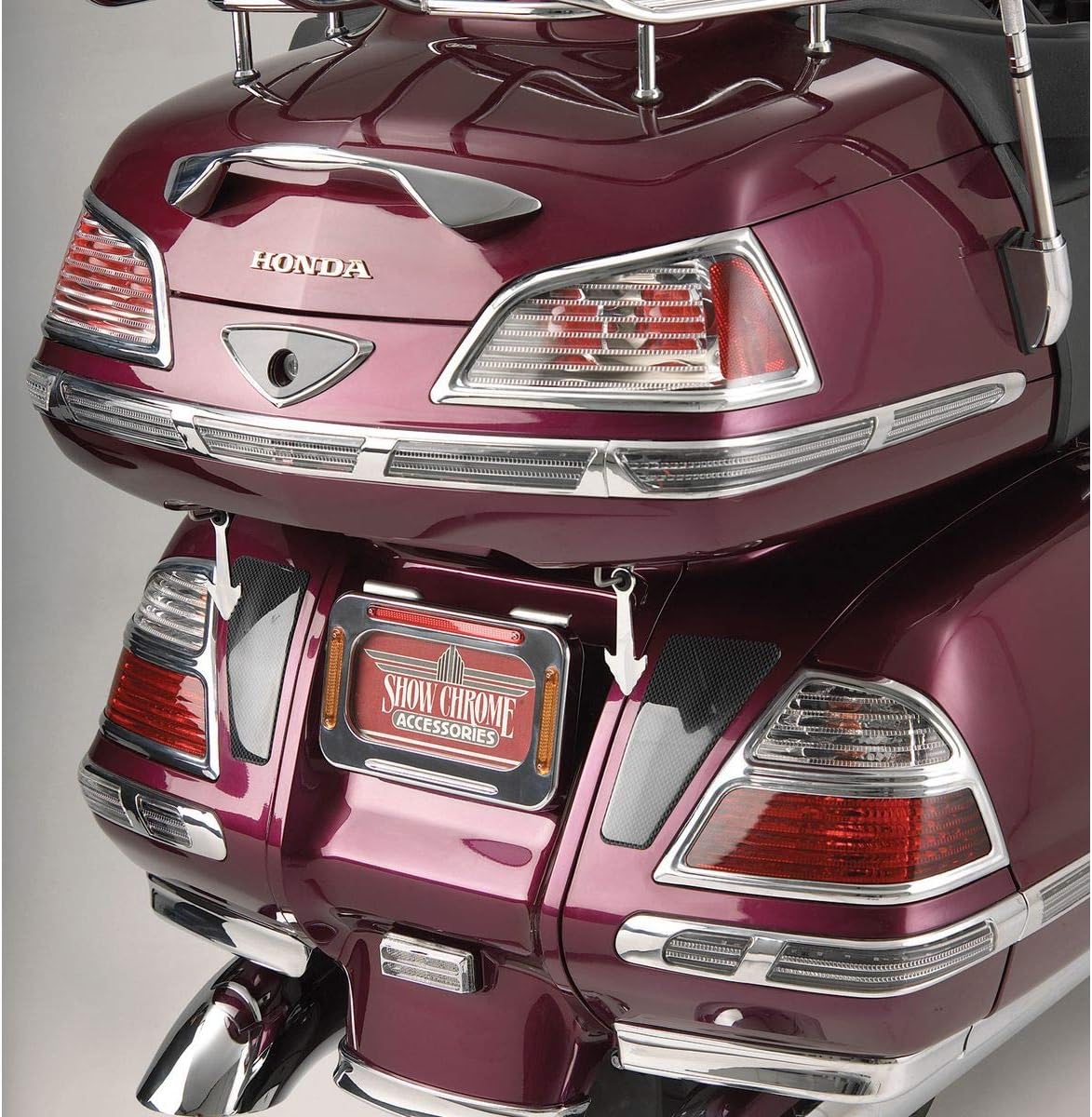 Show Chrome AccessoriesLED Saddlebag Molding Insert Kit 52-702A