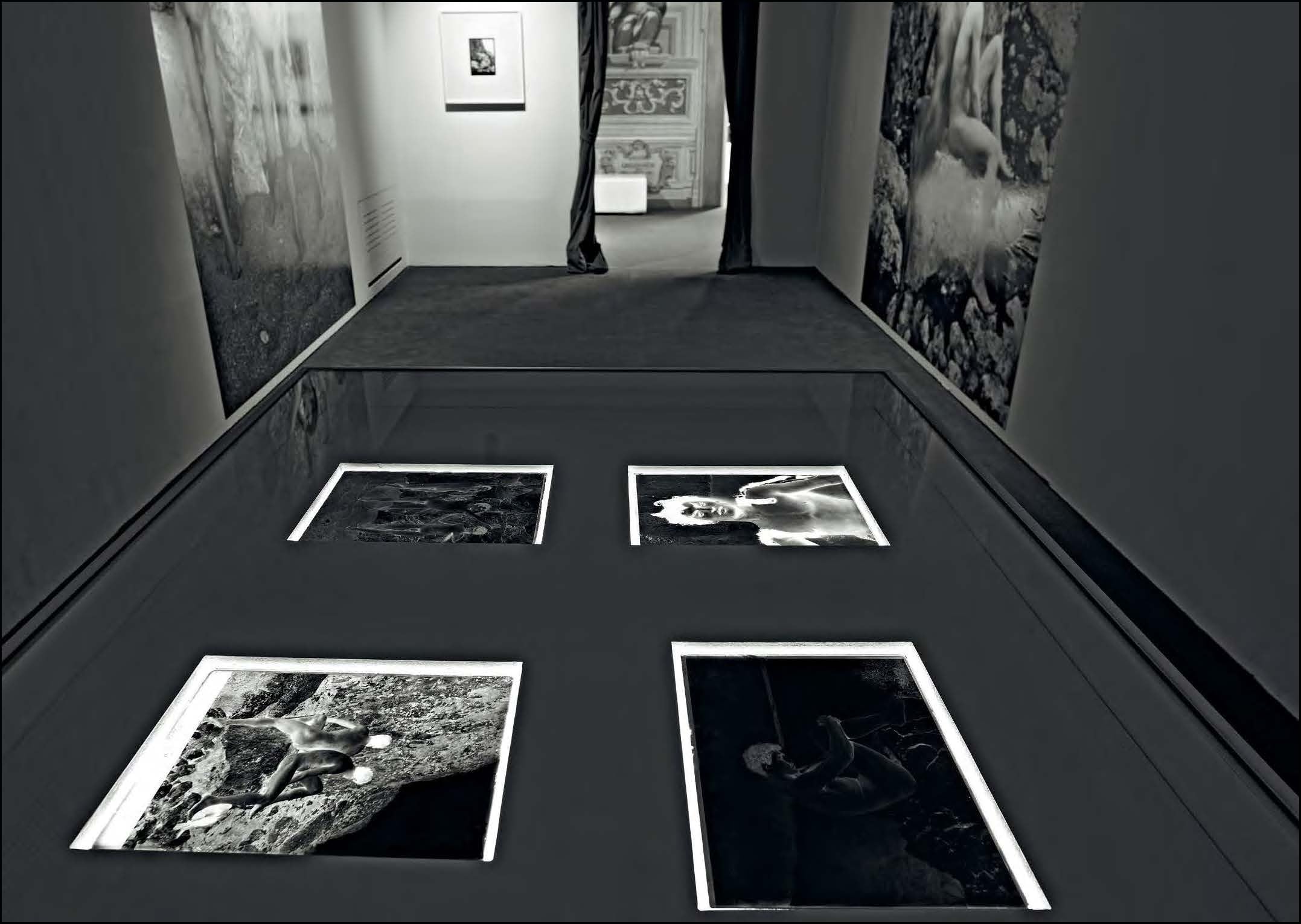 Mapplethorpe/Von Gloeden: Beauty and Desire