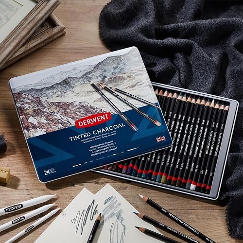 Vista 5 de Derwent Lápices de carbón tintado, núcleo de 0.157 in, lata de metal, 24 unidades (2301691)