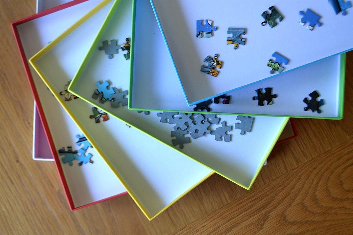 Puzzle Sorter Trays for Jigsaw Puzzles - 6 Stackable Puzzle Sorting Trays for 500/1000/1500/2000 Puzzles - Perfect for Separating Out Your Puzzles and Storing and Saving for Later