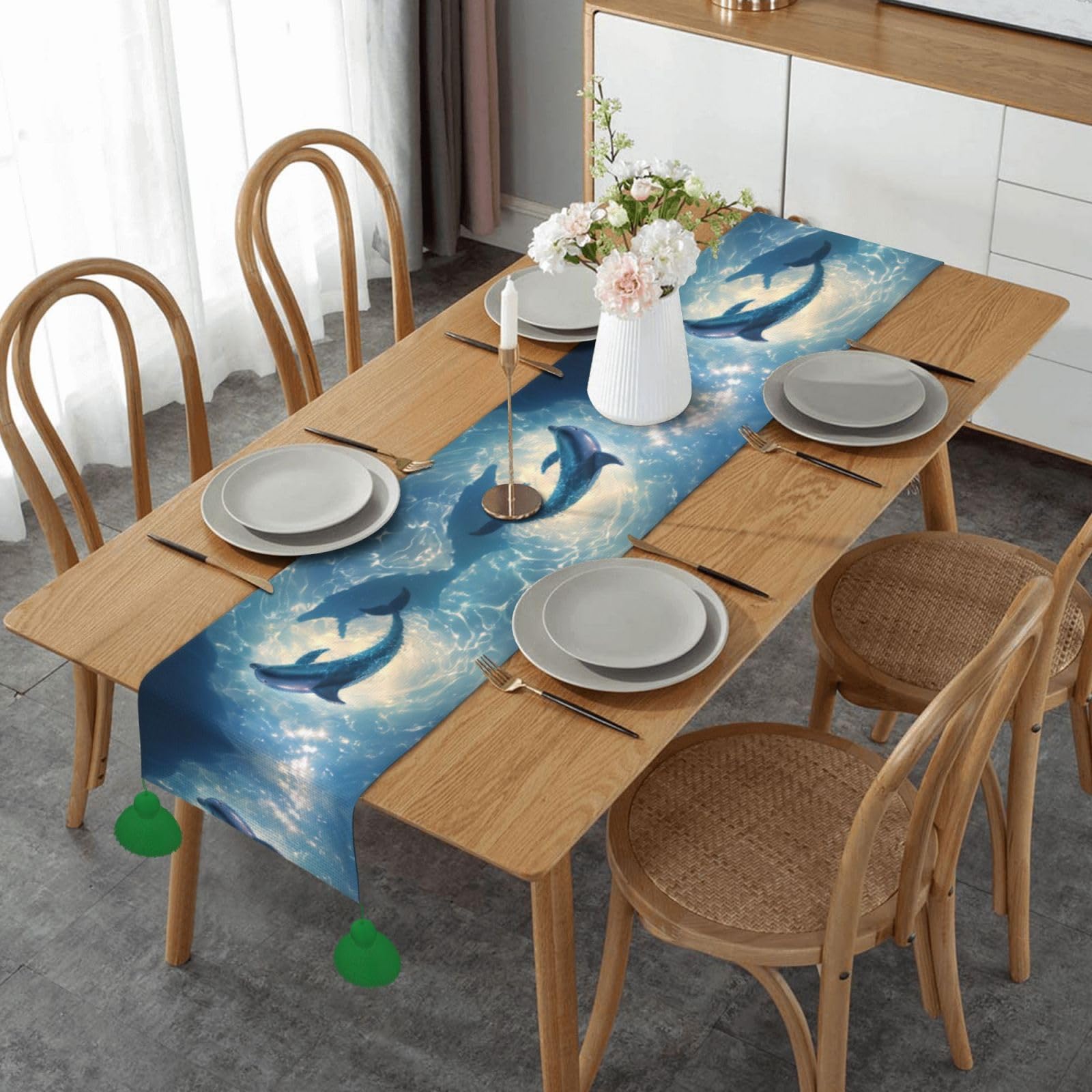 Chemin de table dauphin idéal pour un repas de mariage champêtre