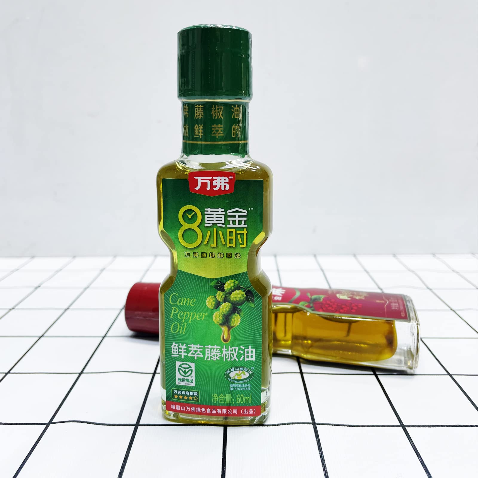 Wanfo huile de baies de poivre vert du Sichuan 60ml huile de piment vert/vine pepper oil/Tengjiaoyou