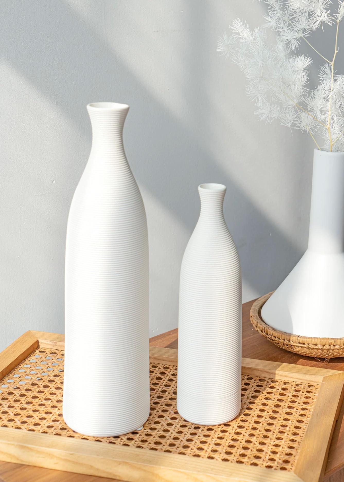Florero de cerámica blanca de 10 pulgadas, con textura, acanalado, minimalista, decorativo, moderno, para hierba de las pampas, mesa, estantería, repisa y entrada, decoración del hogar 4