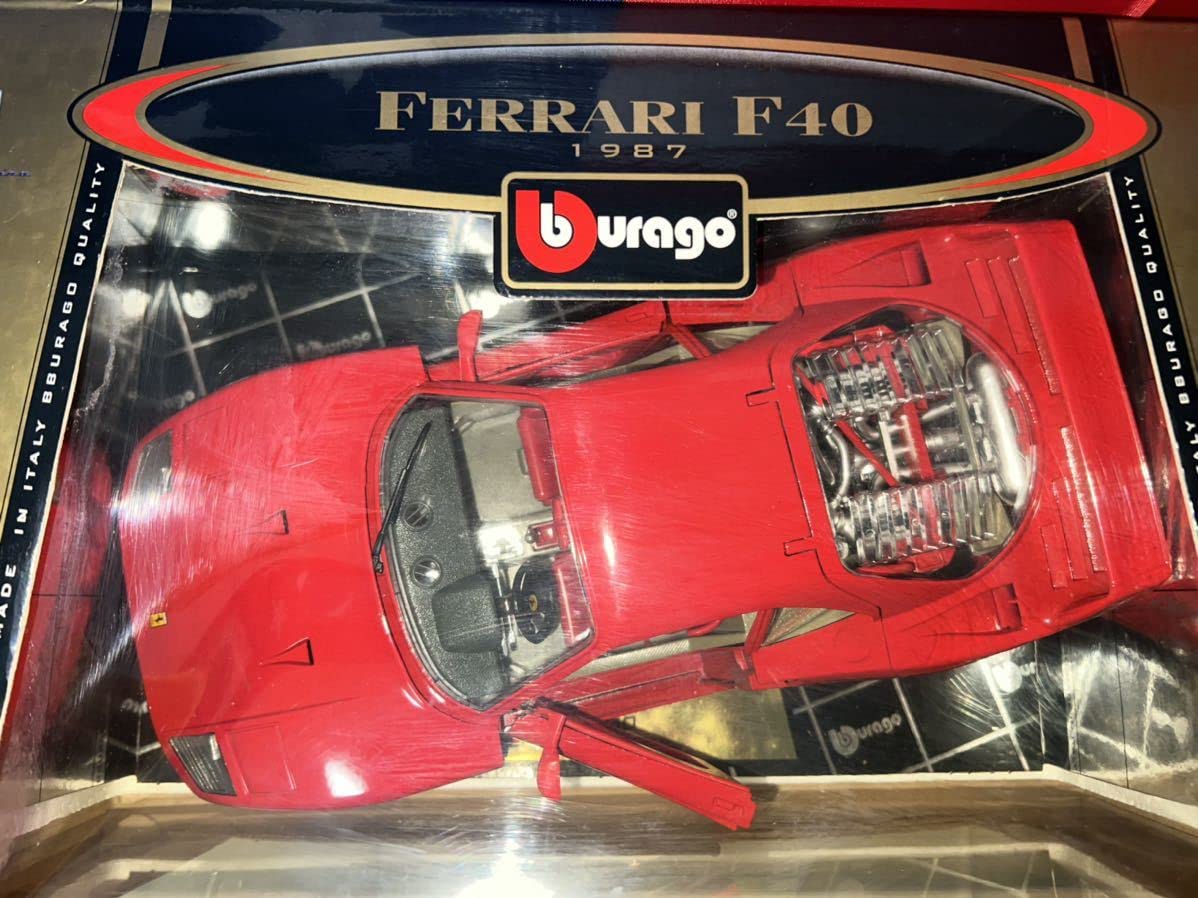 bburago　フェラーリ　F40　1/18　ゴールドコレクション Amazon | Bburago 1/18 Ferrari Ferrari F40 1987 Gold