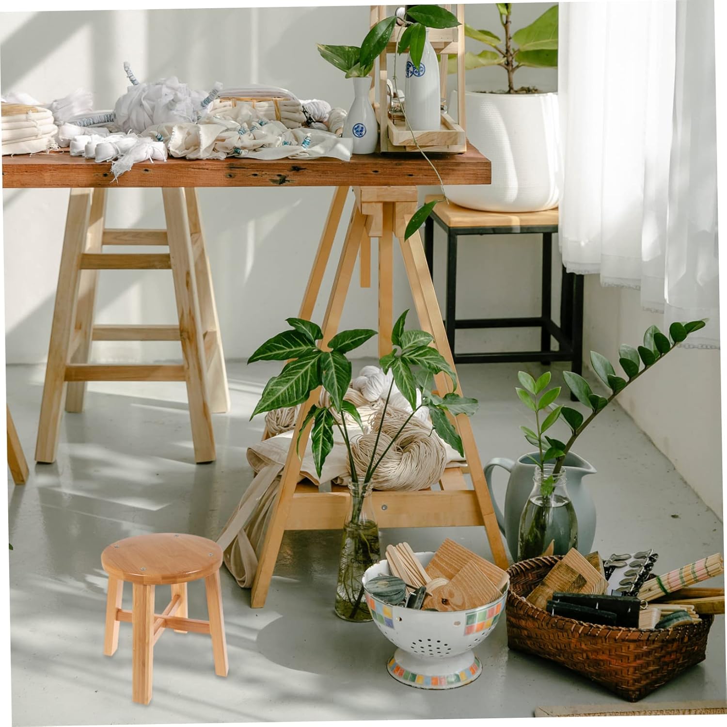 Stool for Boys and Girls Low Stool Furniture Boy Girl Bathroom Step and Safe