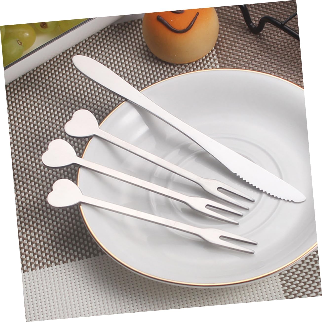SOLUSTRE 30pcs Stainless Dessert Forks Creative Cake and Fruit Forks for Weddings Parties and Home Use Elegant Silver Tableware for Banquets and Events