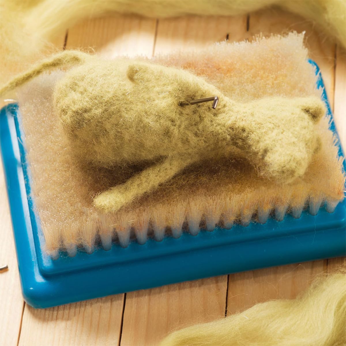 BESTonZON Felting Needle Mat Brush Wool Felting Needle Brush Large Size High-Density Plastic Wool Carder Tool and Crafting Enthusiasts