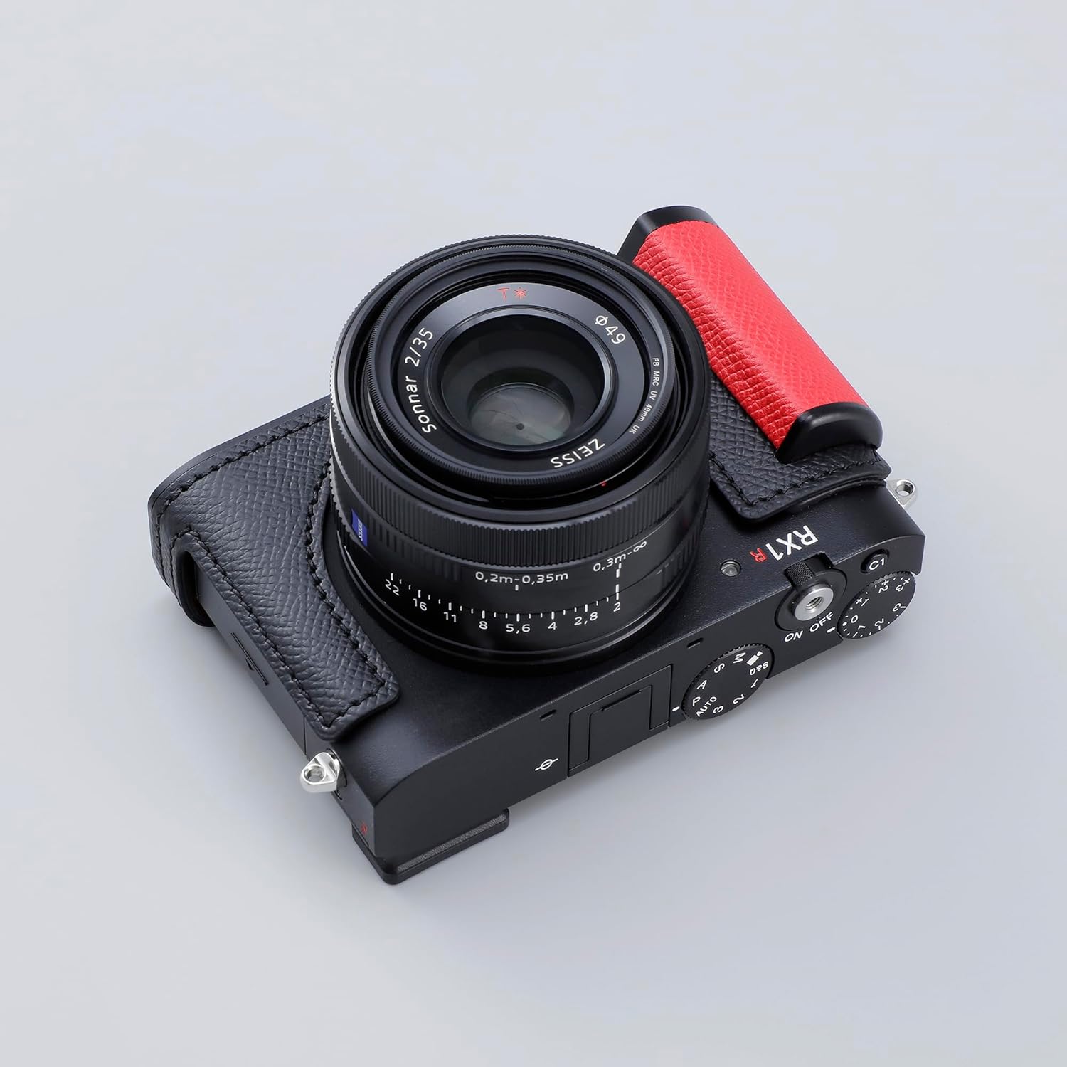 Camera Half Case for Sony Cyber-shot rx1riii rx1r3, Vintage Metal Genuine Leather Instant Camera Protective Cases for Sony rx1m3 Stylish Portable Shockproof (BlackC)