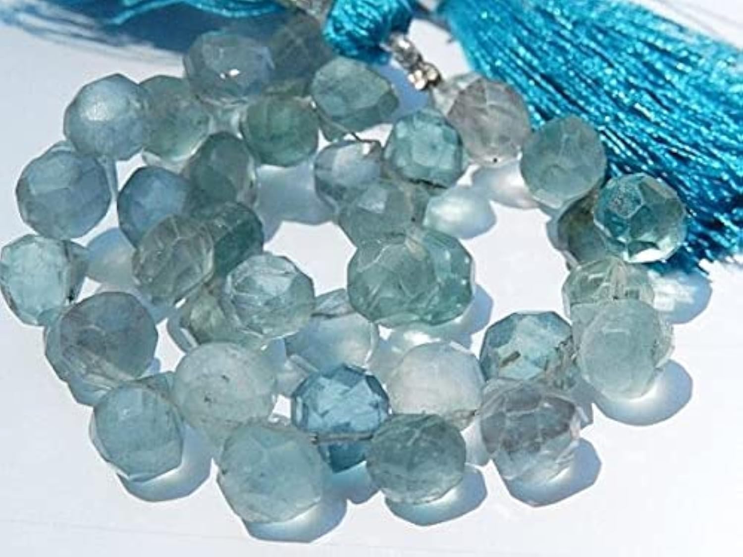 Fluorite bleue naturelle en briolette facettée 7mm de qualité supérieure pour bijoux