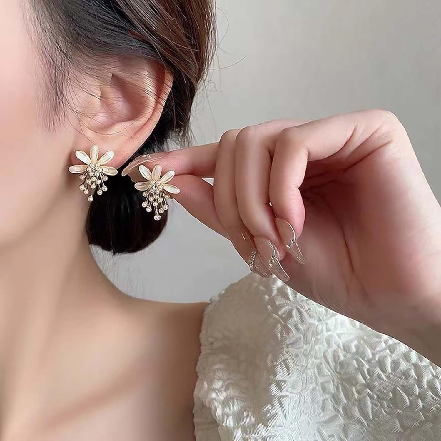 Bohemian Pearl Flower Stud Earrings Gold Cluster Pearl Earrings Enamel Flower Petal Earrings Crystal Pearl Flower Earrings Jewelry for Women - Image 5