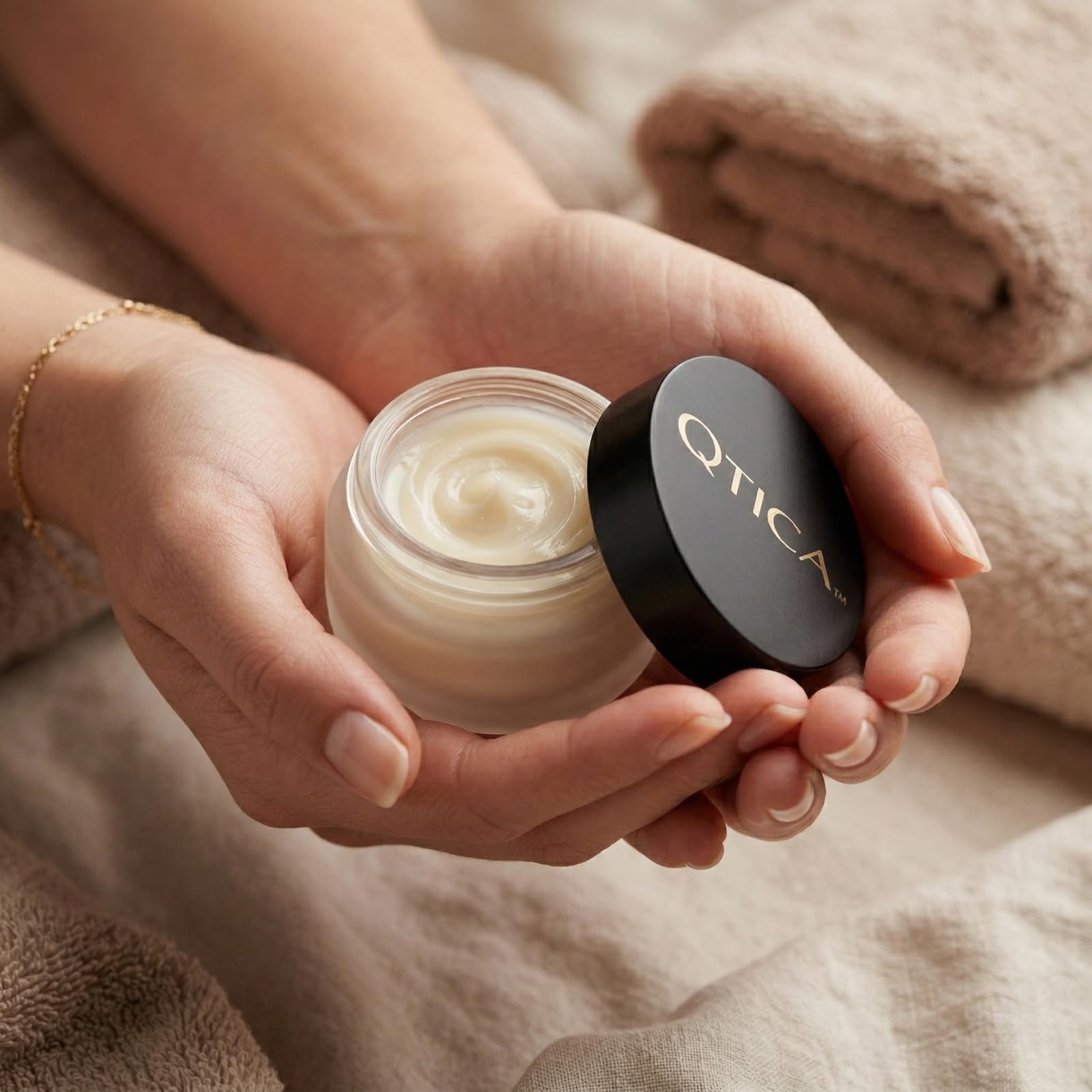 Amazon.com: QTICA Intense Cuticle Repair Balm 0.5oz - Deep