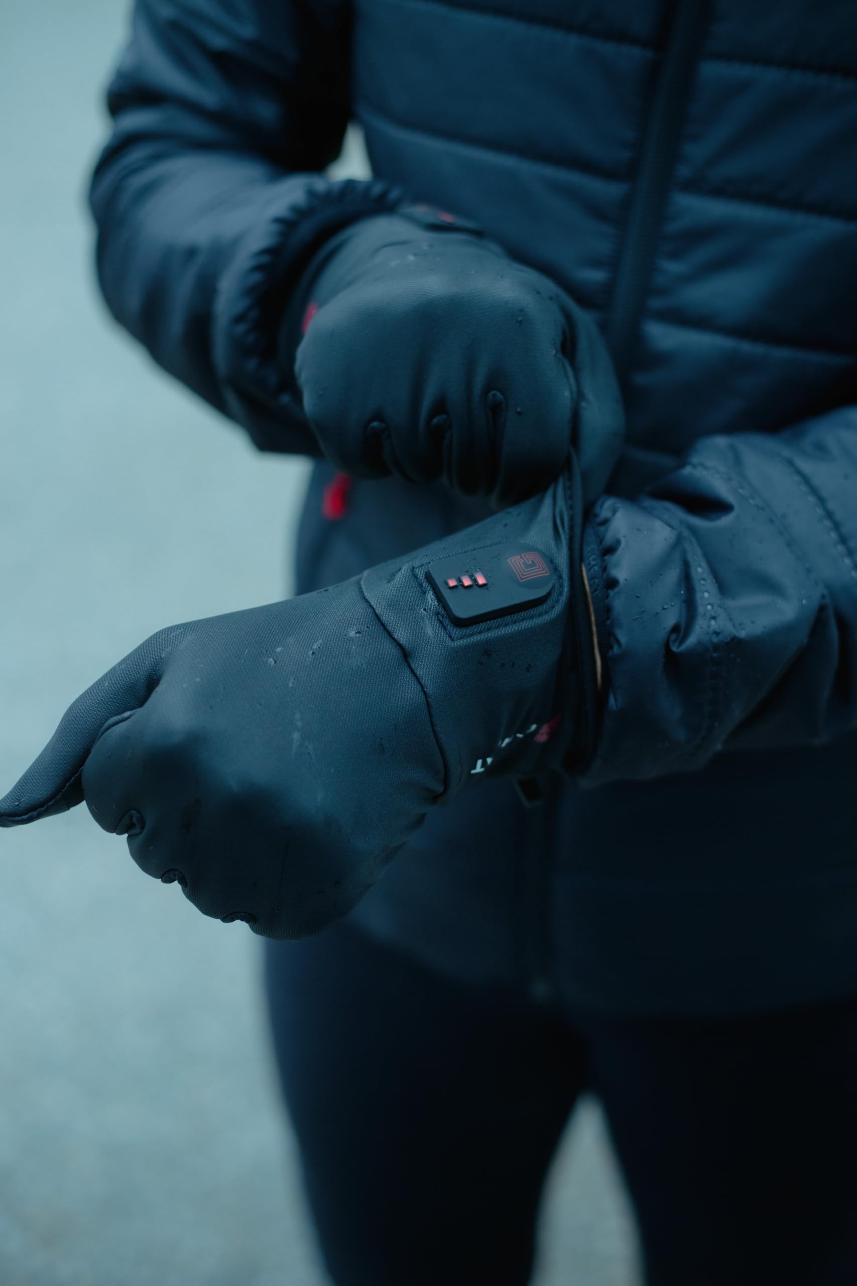 G-HEAT - Gants chauffants CITY - Femme - Tactiles - Légers - Stretchs. Usages : ville, personnes souffrant du froid. Fournis avec 1 paire de batteries et câble de recharge