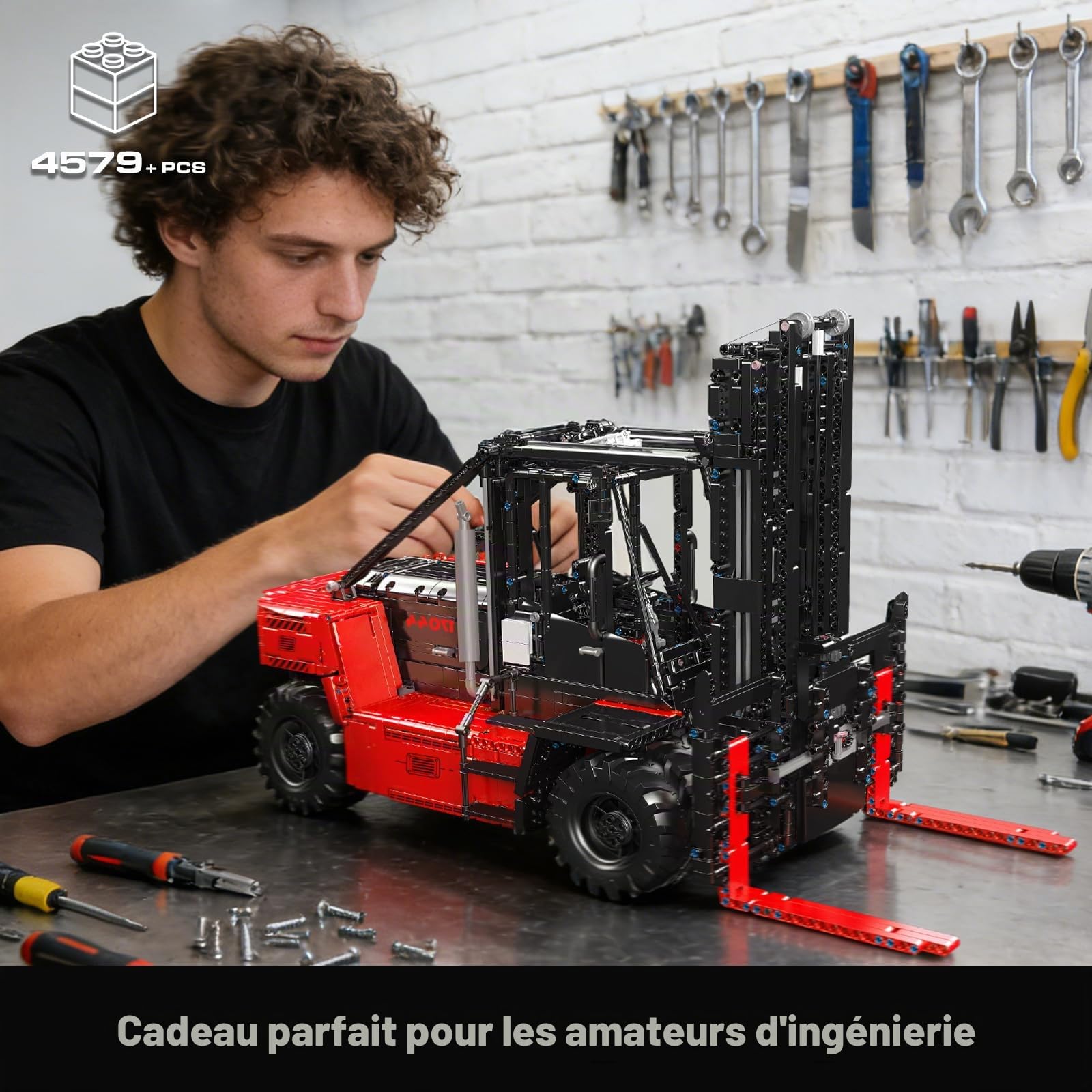 Mould King 17045 Technique Chariot élévateur lourd, kit de modélisation de camion pour adultes à l'échelle 1:6 avec détails authentiques, RC contrôlé par application avec Control+ (4579 pièces)