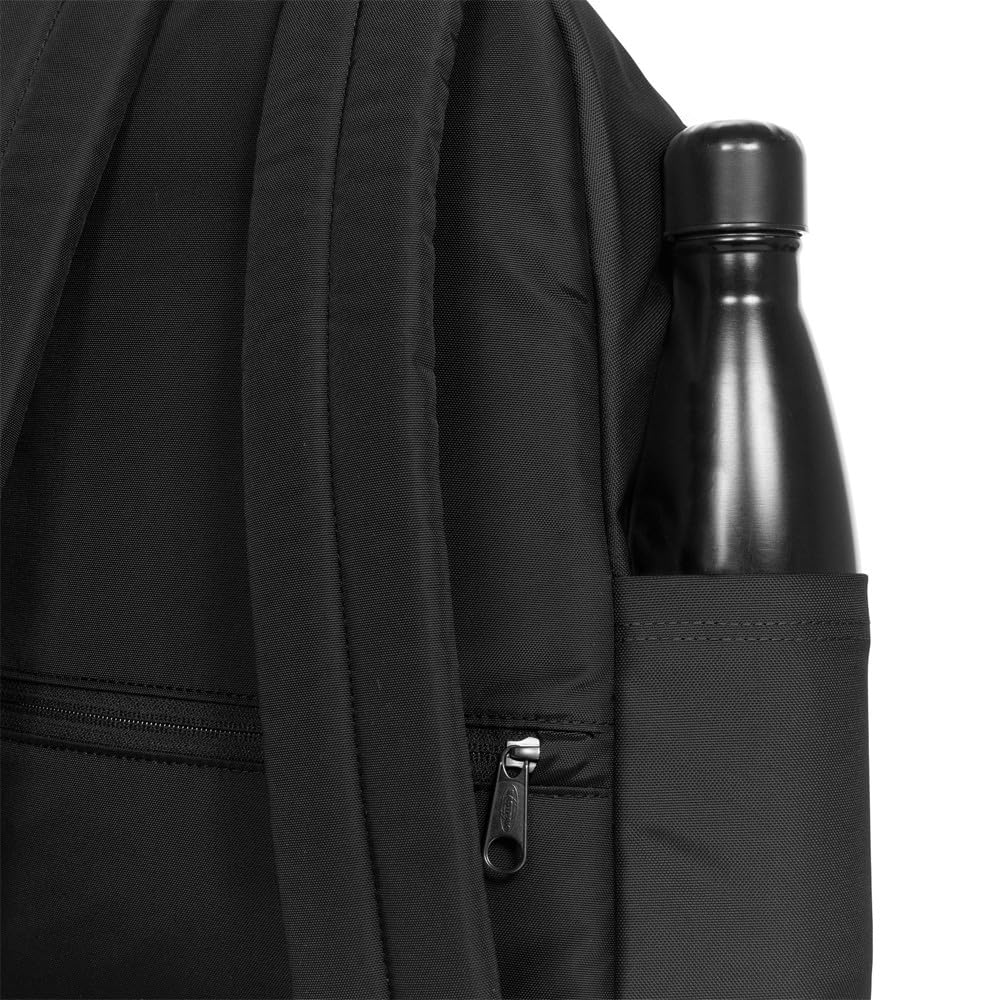 EASTPAK Zaino Modello Day Pak'r Colore Nero con Zip Aggiuntiva e Porta Laptop 13.3
