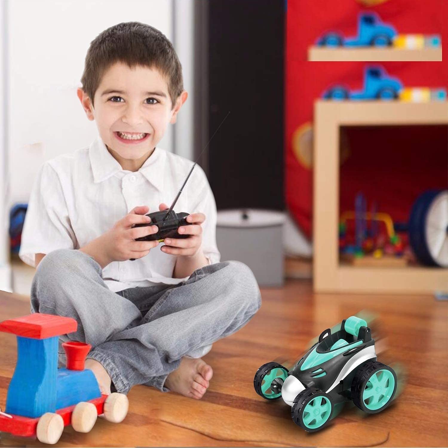 Pie Toys Remote Control Car RC Stunt Vehicle 360° Rotating Rolling