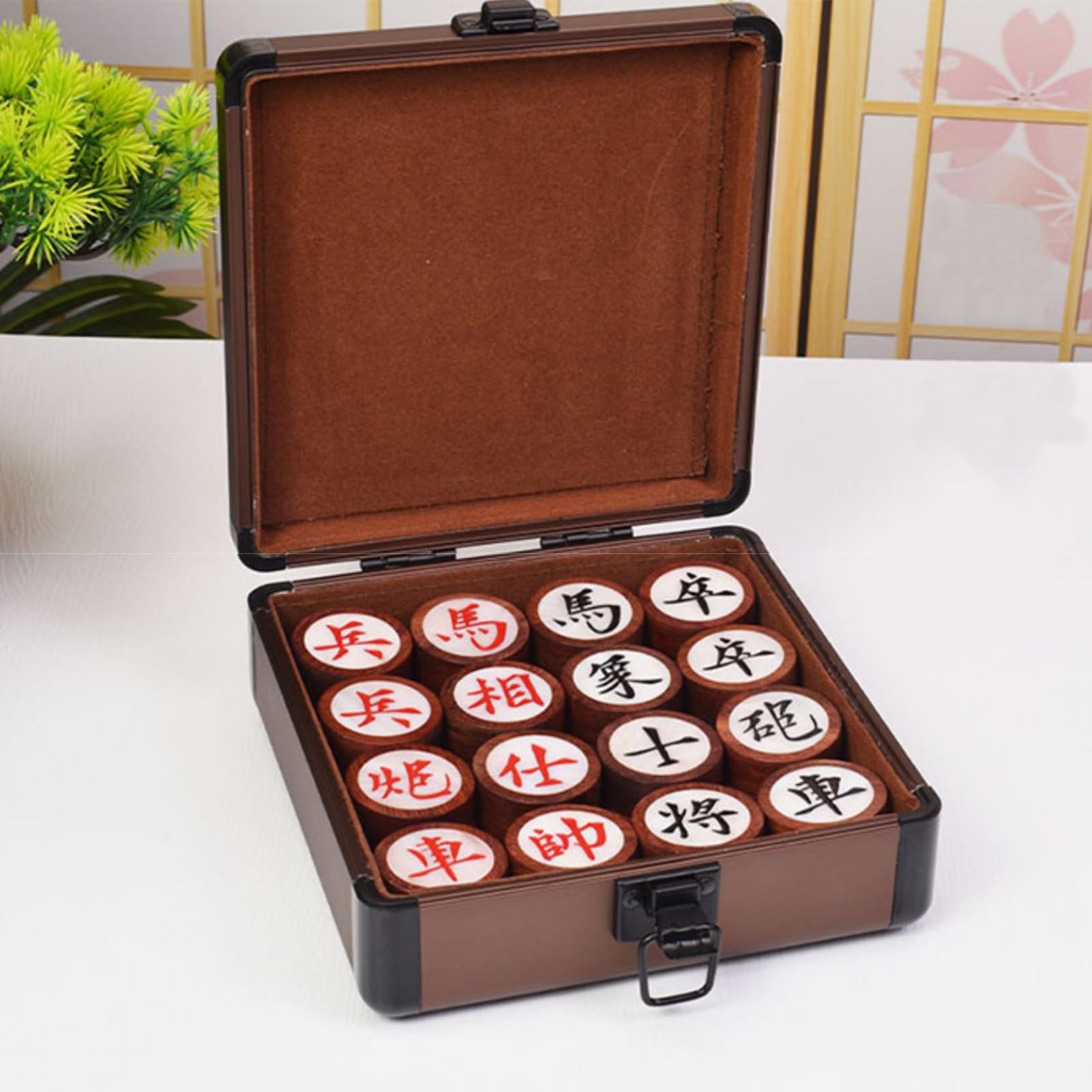 Juego de Estrategia para 2 Jugadores, ajedrez Chino Tradicional Xiangqi, portátil, de Viaje, con Pieza de sándalo Sangriento y Tablero de Cuero (Caja de Aluminio).