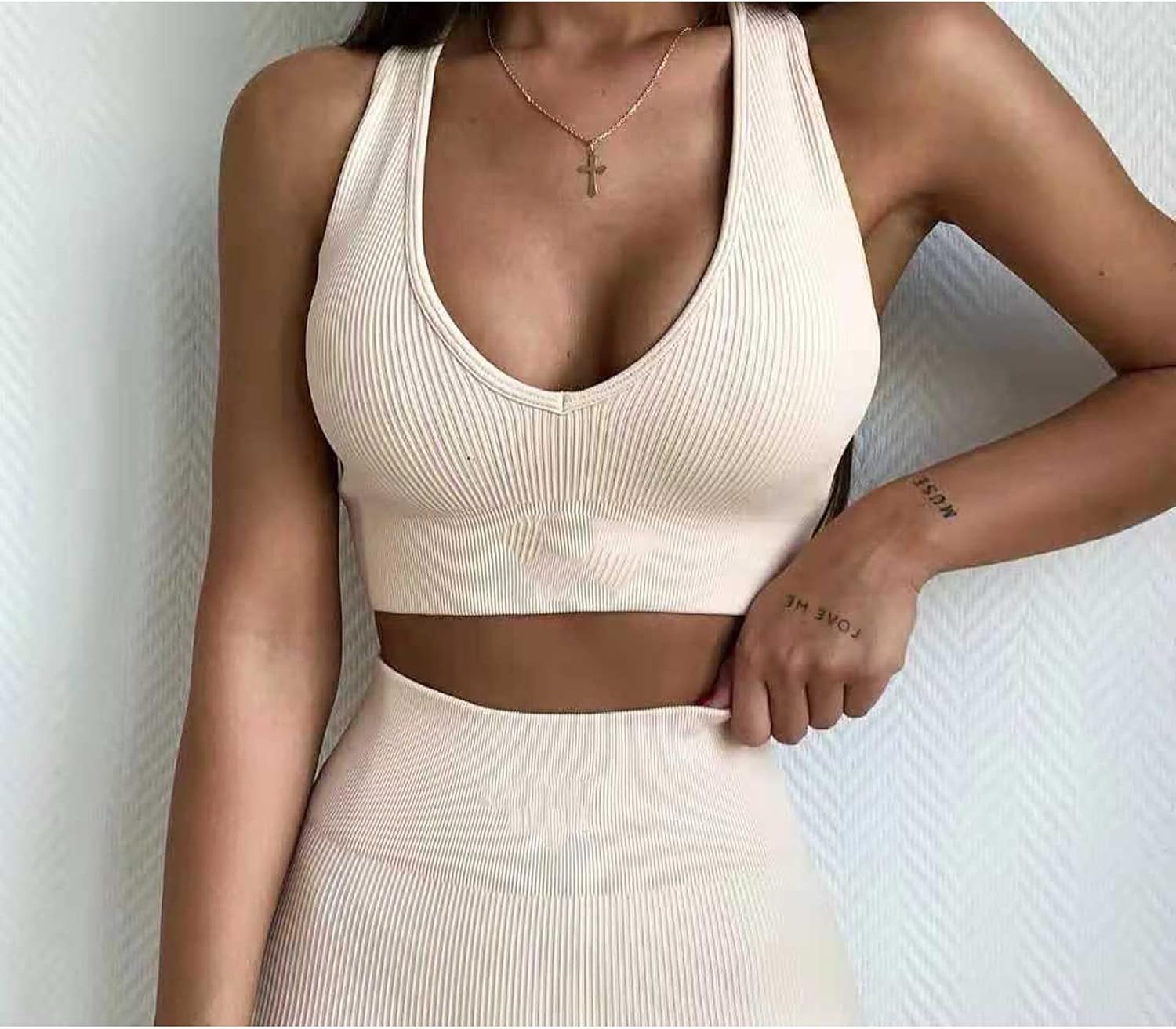 Miniatura 4 de MANON ROSA Trajes de yoga para mujer, sin costuras, conjunto de 2 piezas, leggings cortos, brasier deportivo, ropa de entrenamiento, ropa deportiva