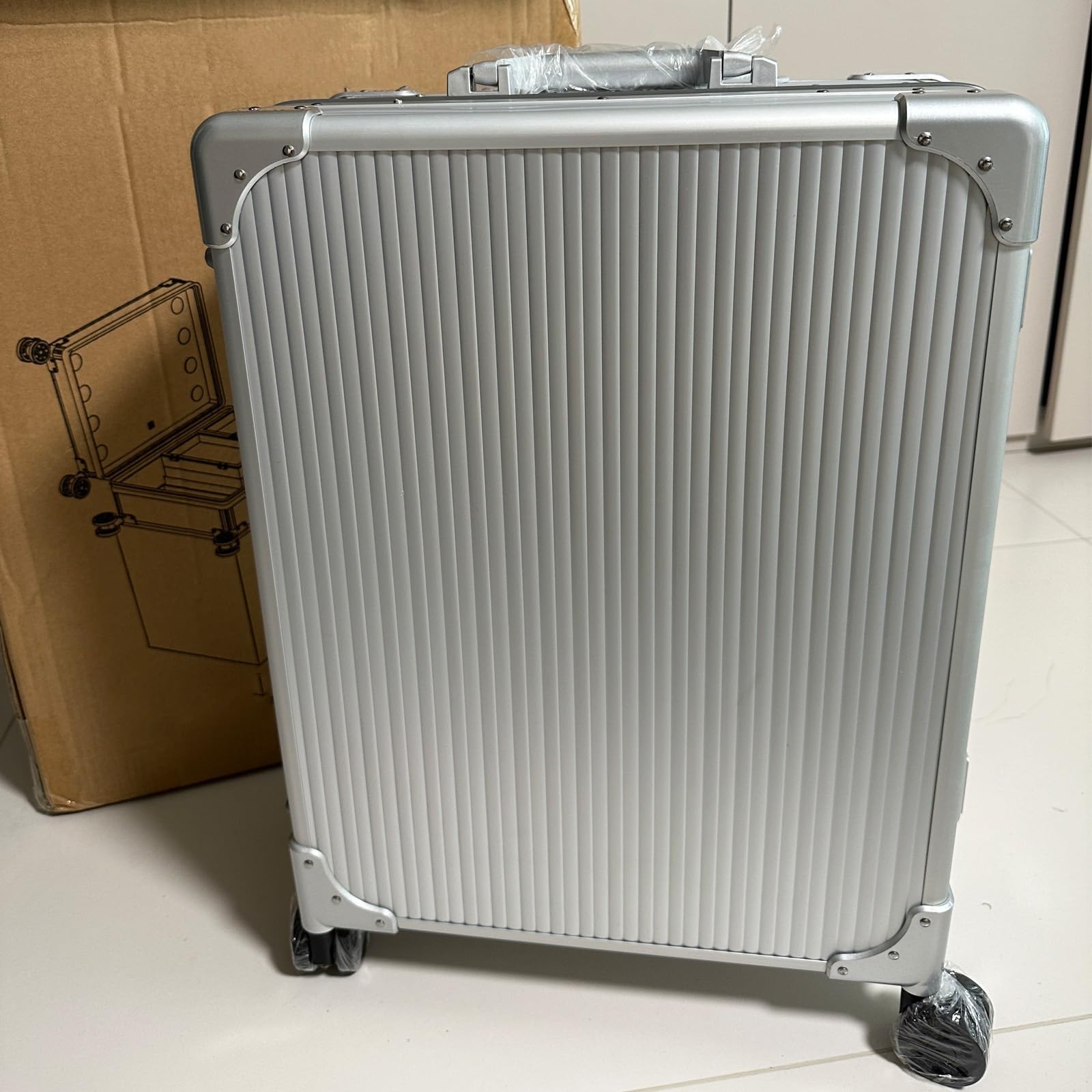 Kosmetyczki, podróżne kosmetyczki, aluminiowy wózek do makijażu ze światłami LED, profesjonalny organizer kosmetyków studyjnych, 3 odcienie światła, UK
