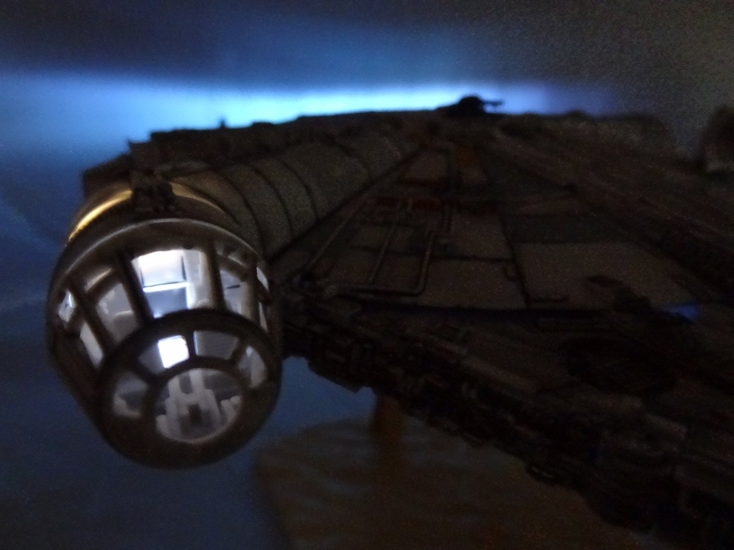 Amazon | スター・ウォーズ ミレニアム・ファルコン LED配線