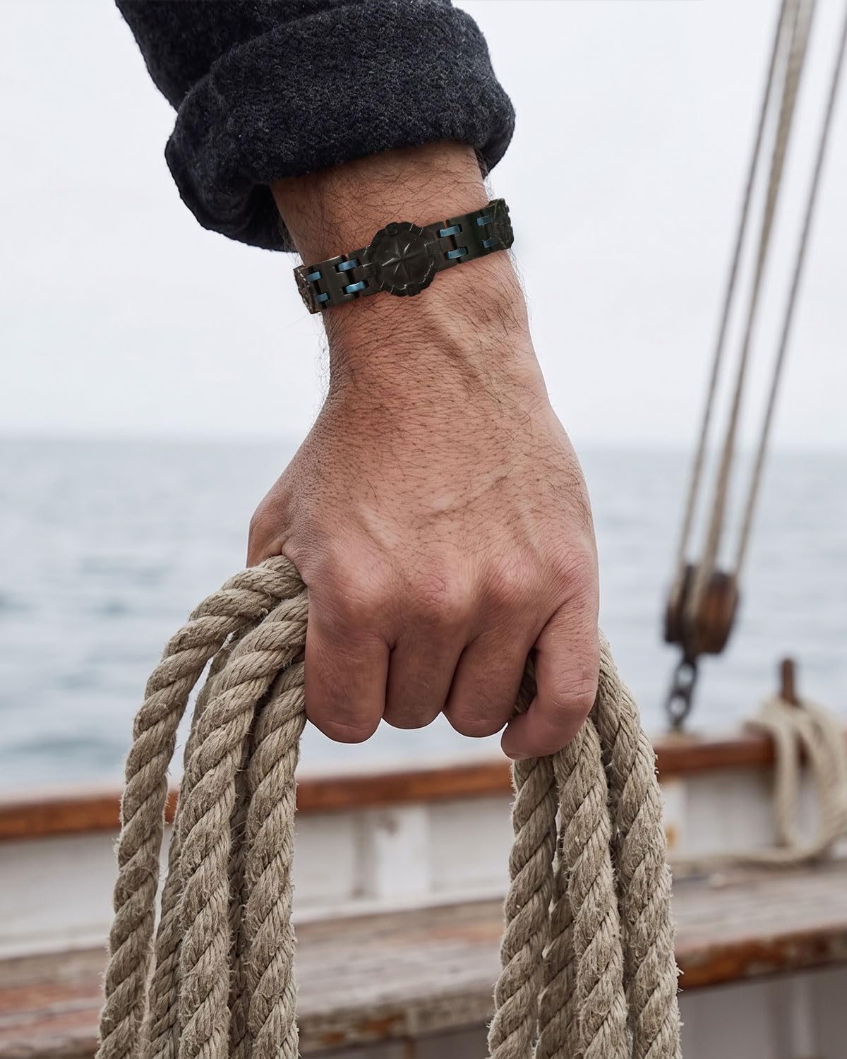 RainSo Magnetarmband Herren, Edelstahlarmband für Herren, Kompass-Design mit Achtstrahligem Stern, 8,86 Zoll Verstellbare, Maritimes Stil für Segeln, Tauchen und Strandurlaub (Schwarz-Blau)