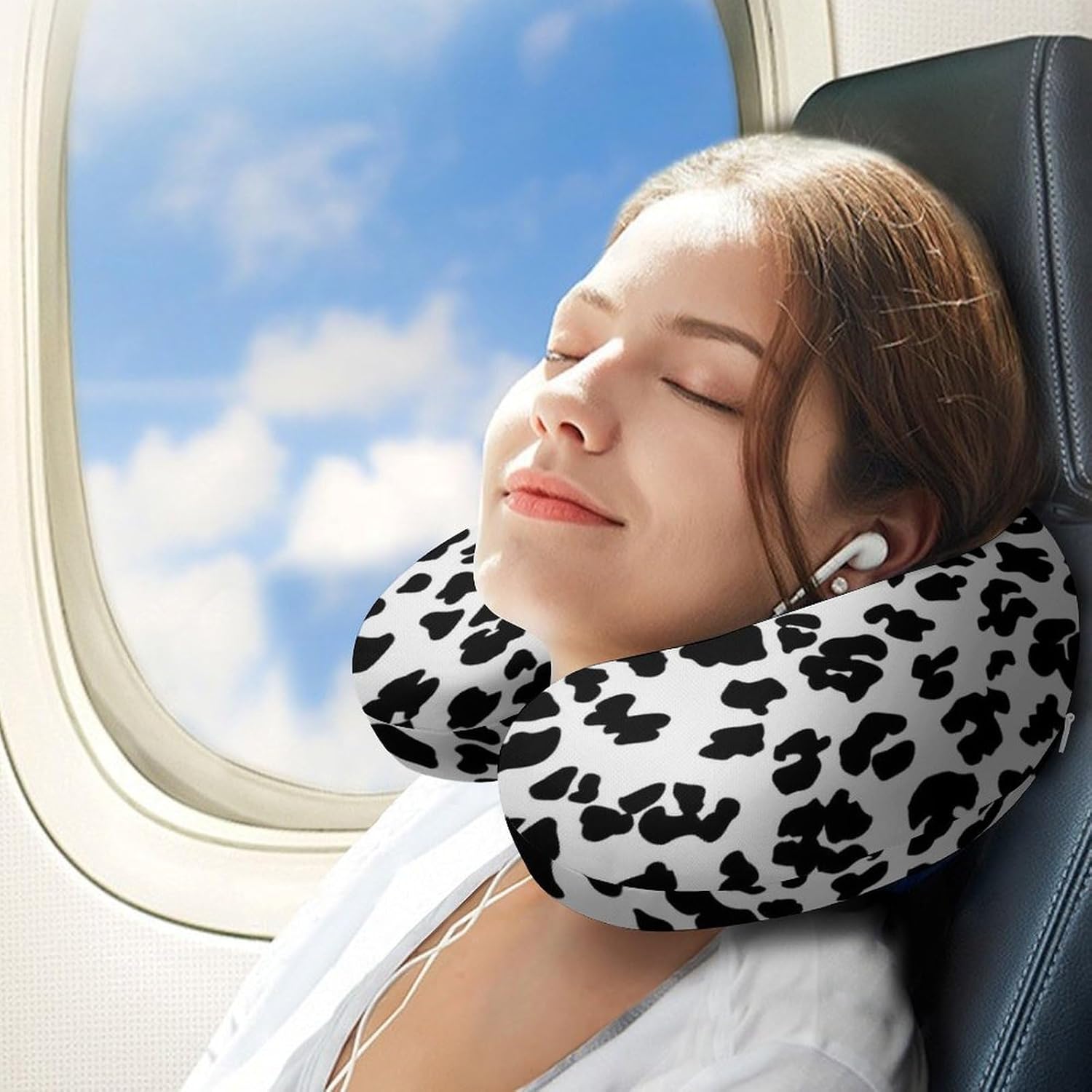 Dalmatian Print Travel Pillow U Shape Neck Pillow Washable Pillowcase for Sleeping Chair