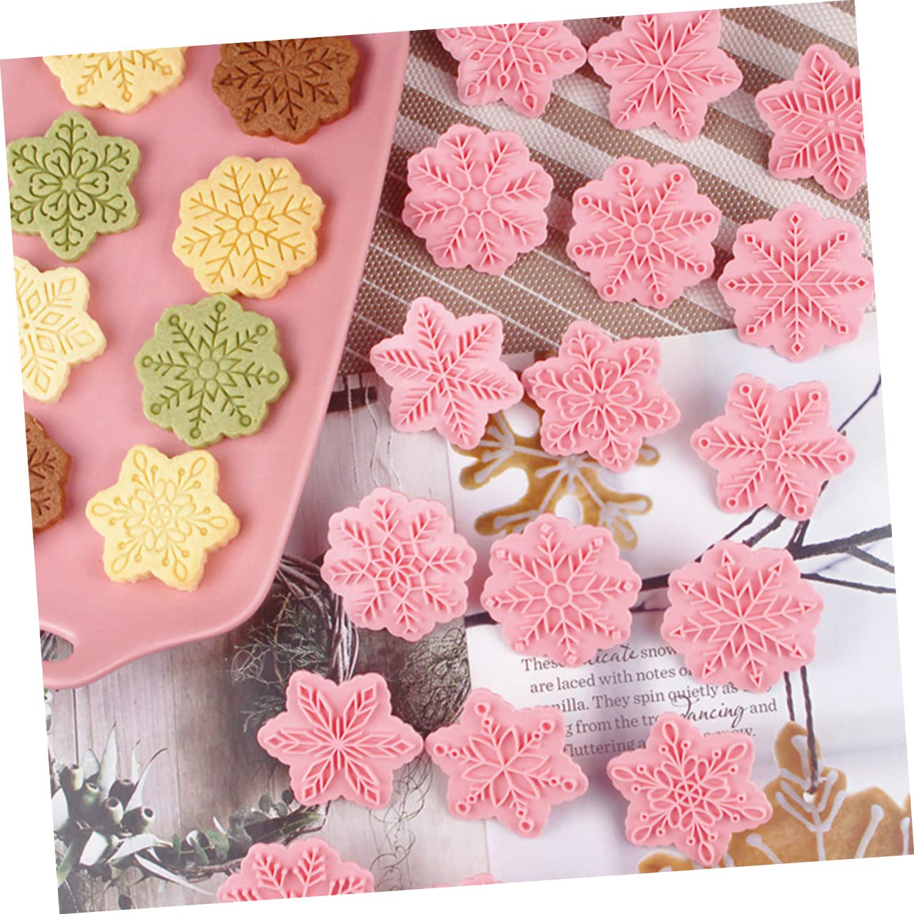 PRETYZOOM 72 Stk Schneeflocken-Schablone Weihnachtsbacken Urlaubsplätzchen weihnachts backform christmas-decorations Keksform aus Kunststoff für Backliebhaber pp Rosa