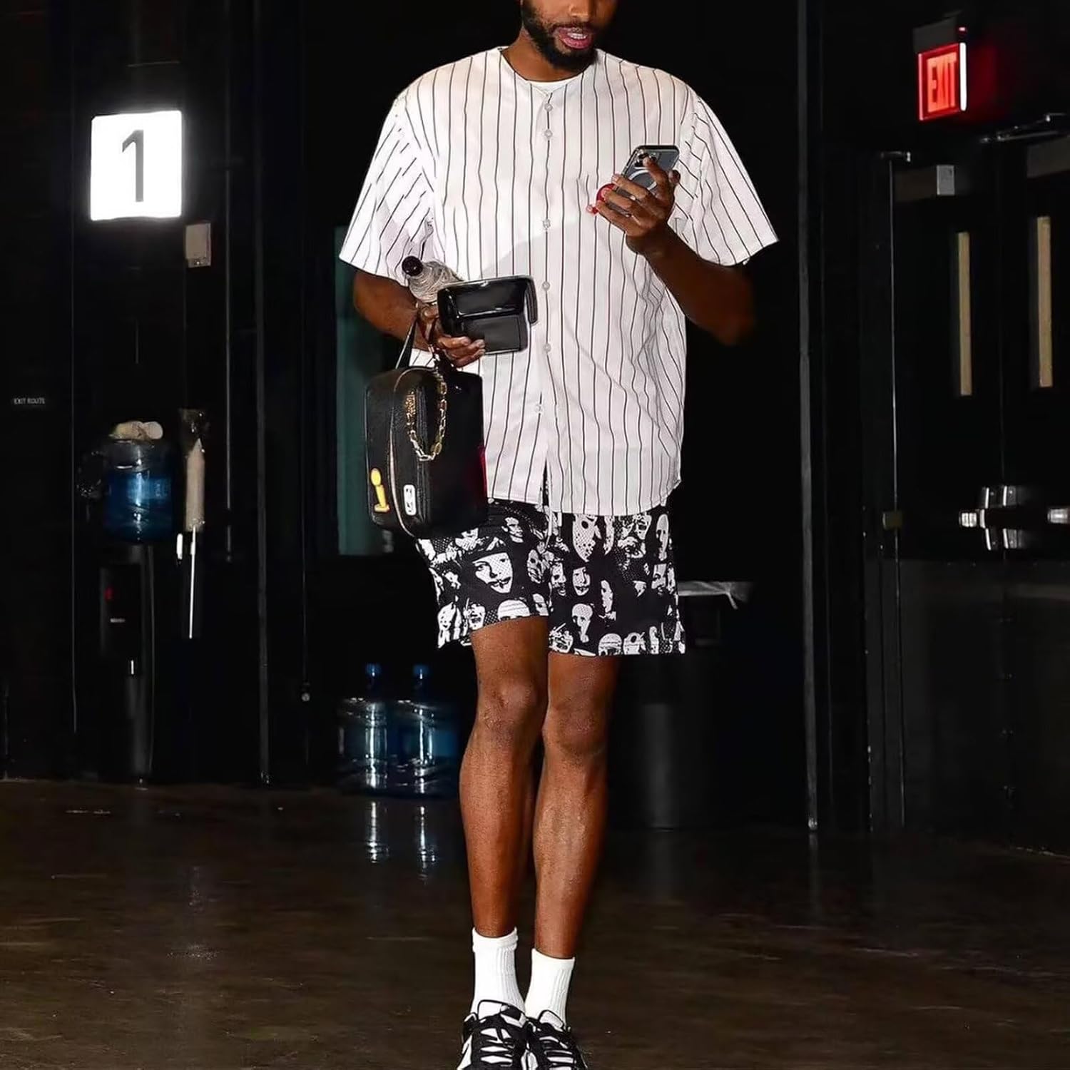 Men's Mesh Basketball Shorts Graphic Print Loose Fit Retro Streetwear Quick Dry Athletic Shorts with Pockets